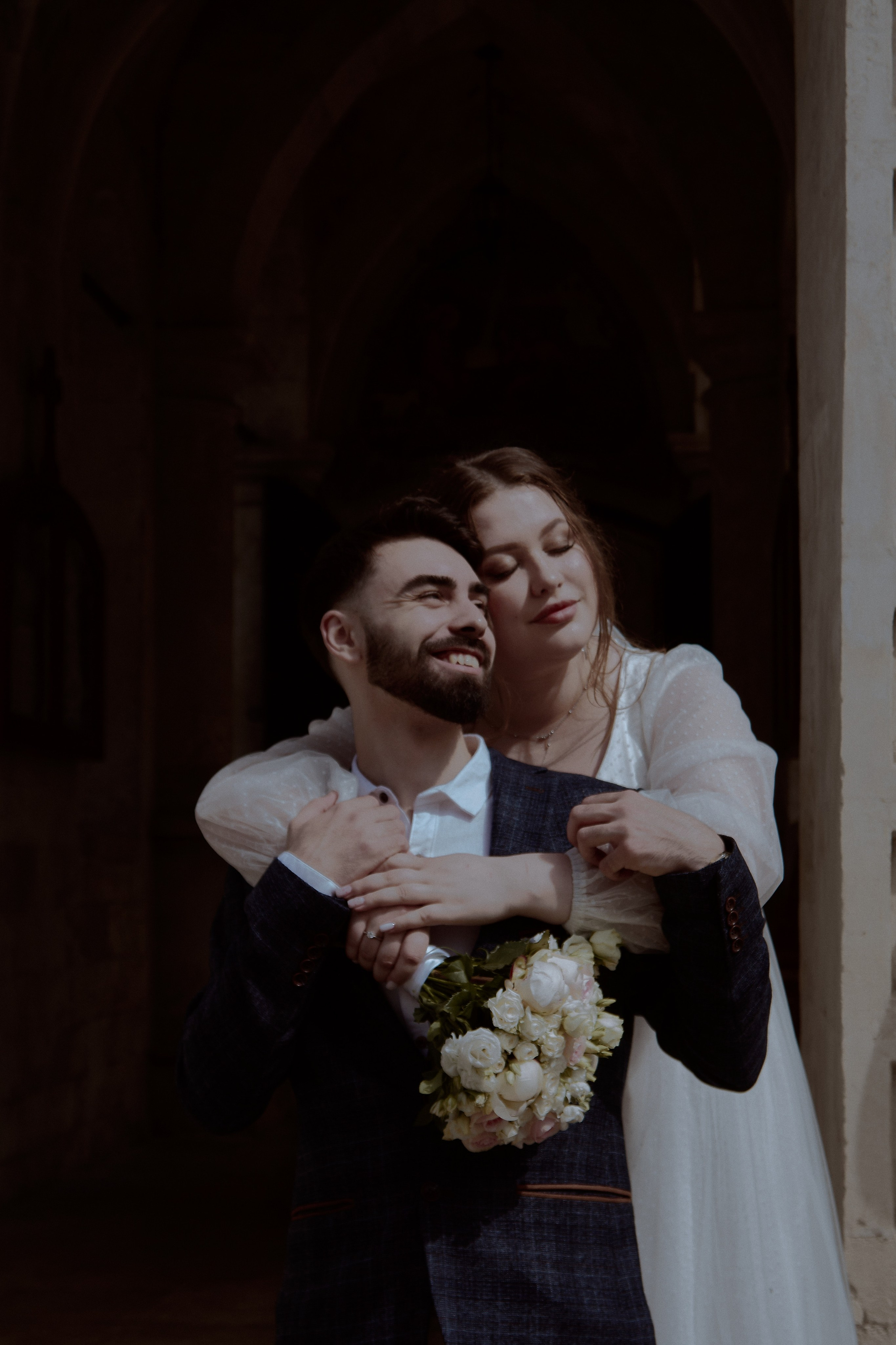 Виктория и Даниэль. Владимирский храм. Фотограф лавстори Москва/МО Приятелева Ангелина