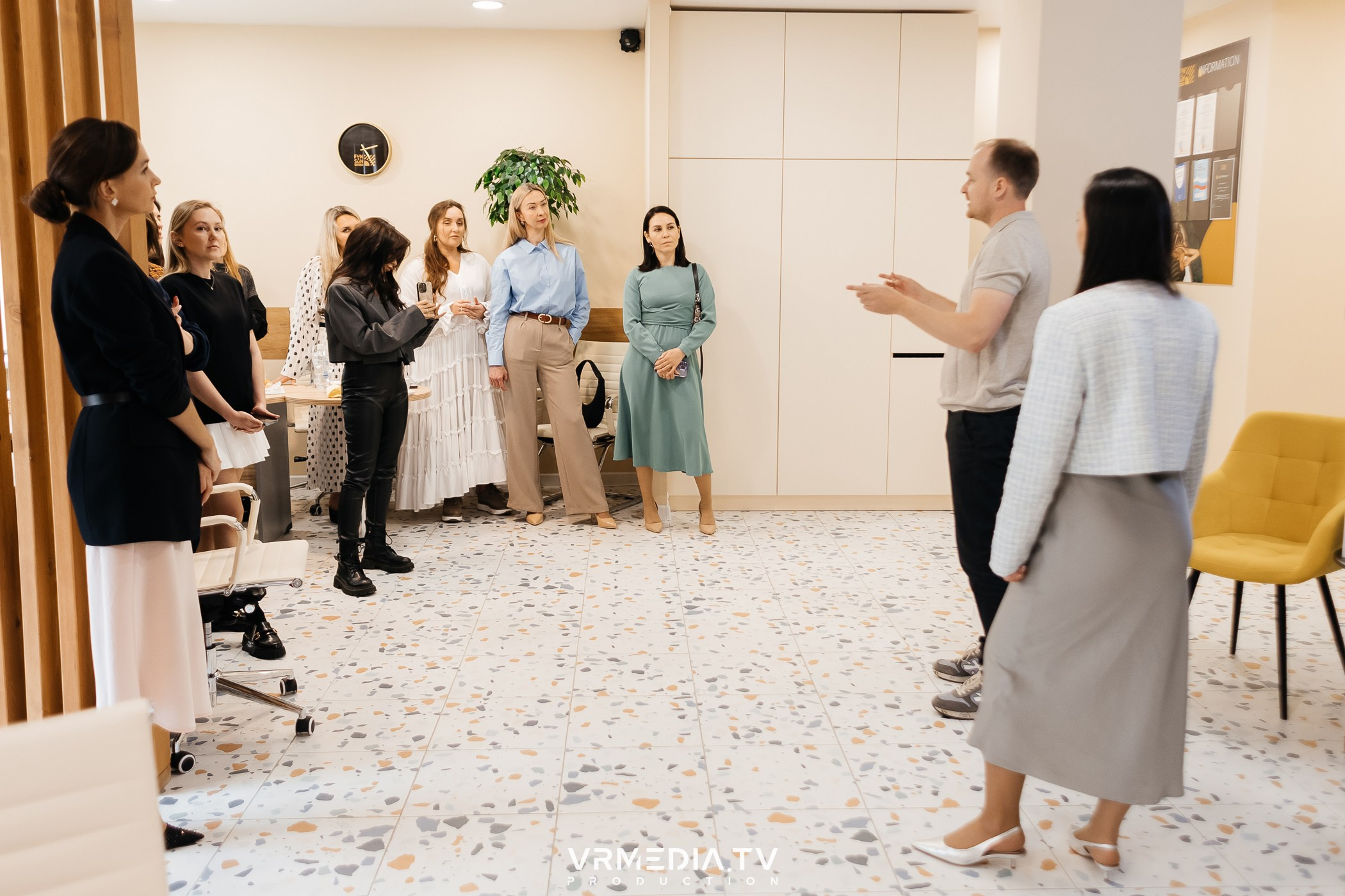 Business travel brunch