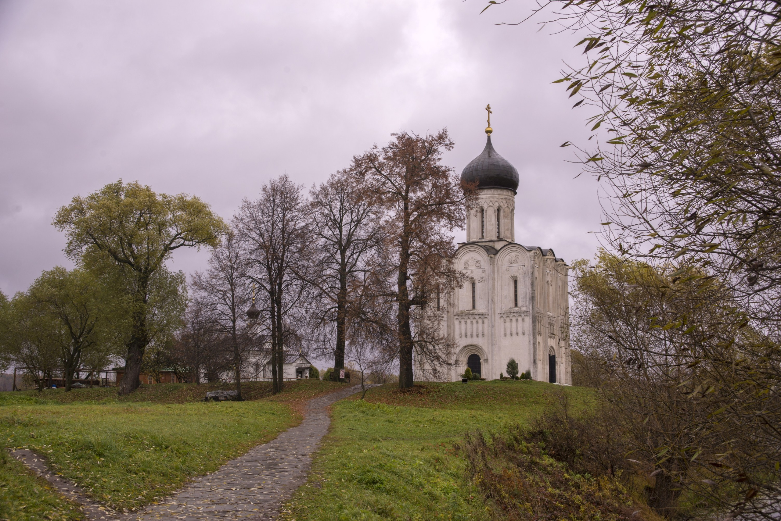 Боголюбово. Октябрь 2021. Игорь Жучков. Россия увиденная глазами путешествующего фотографа