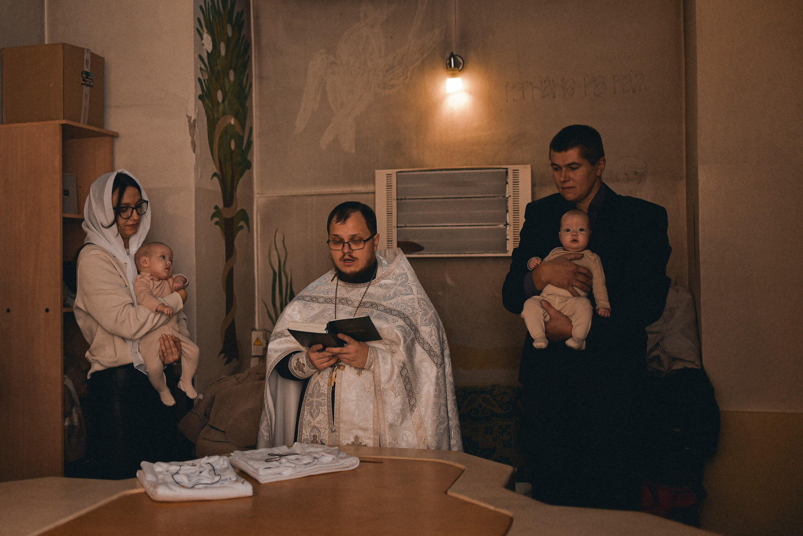 Таинство крещения Веры и Маши. Семейный фотограф Milena feel it