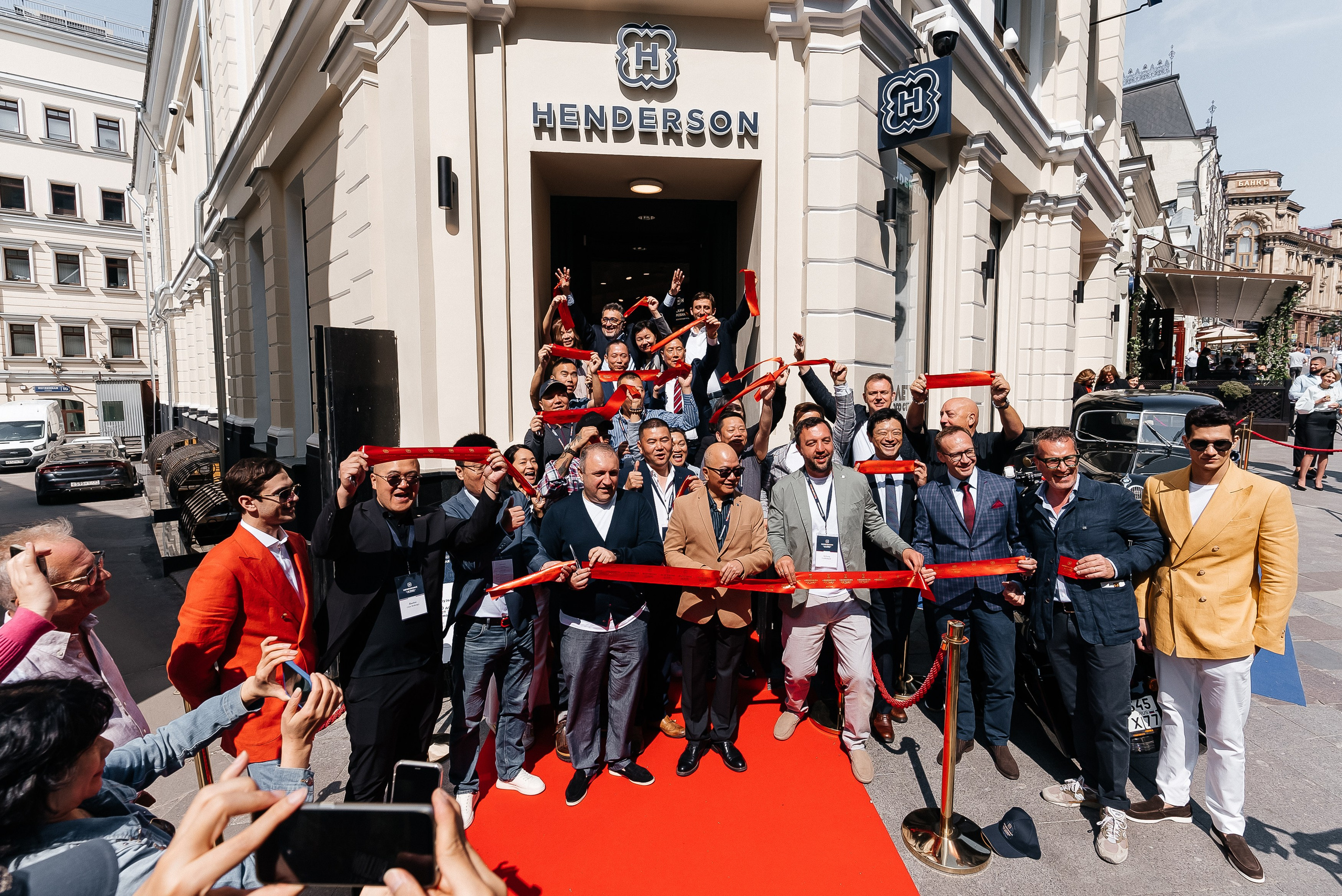 Henderson. Павел Краснов — Свадебный и репортажный фотограф в Москве