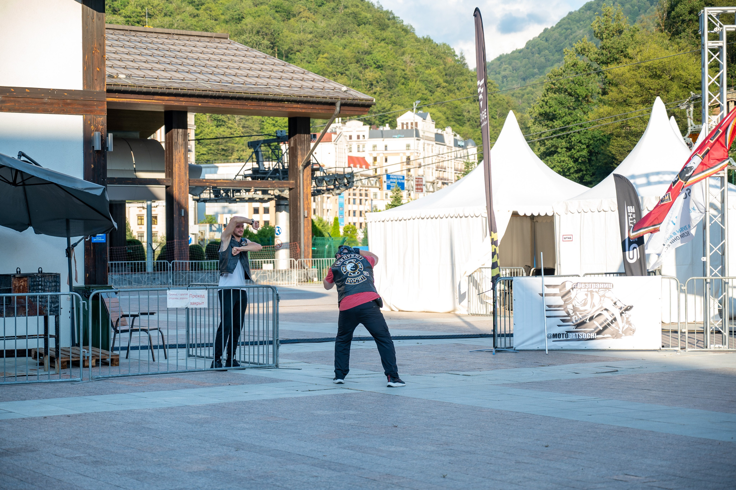 11- ый Ежегодный Байк Фестиваль " Медвежья МОТО ПОЛЯНА». Фотографирую счастливых людей в Сочи