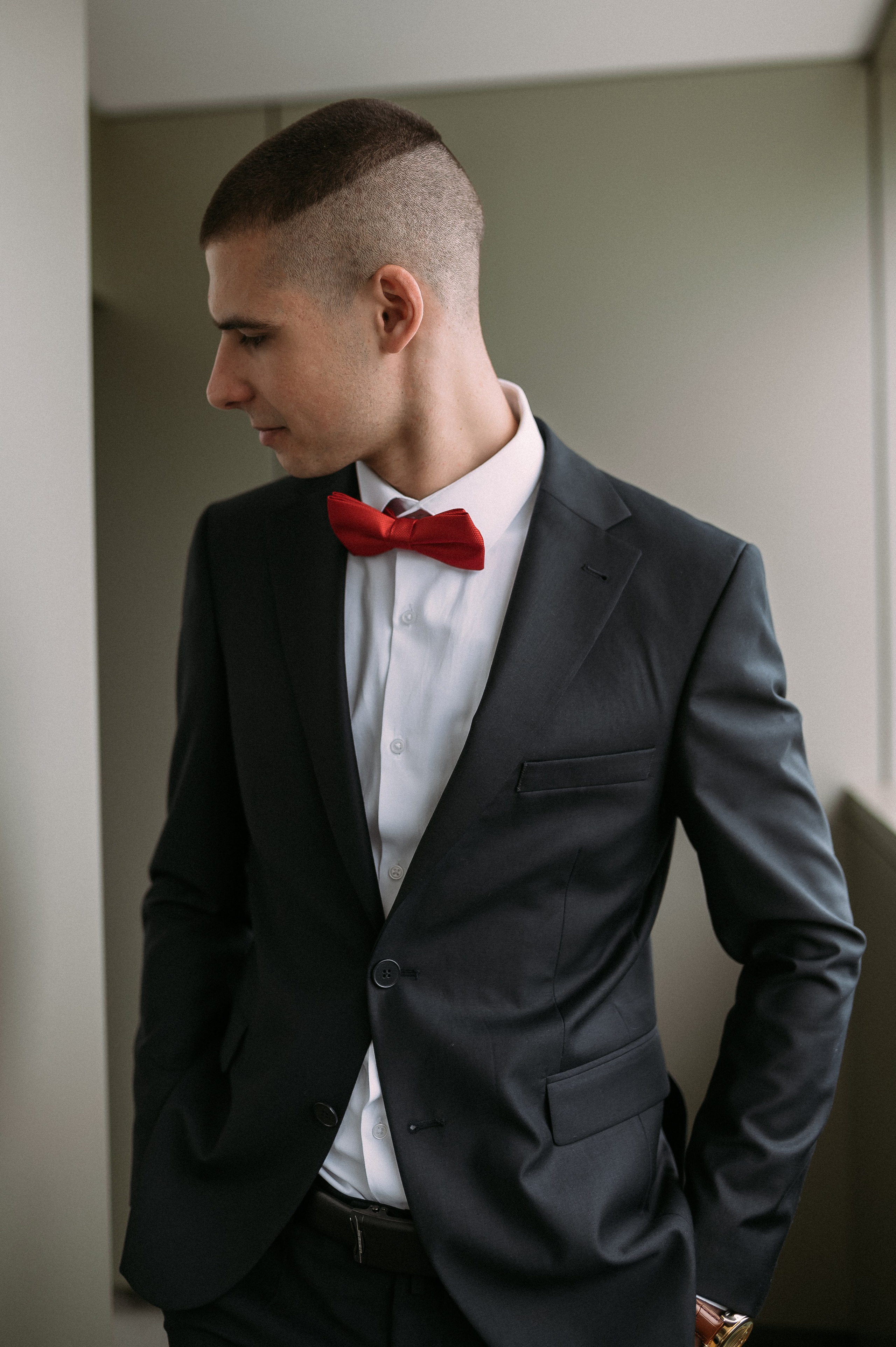 Свадебное утро и прогулка красивой яркой пары. Свадебный и семейный фотограф в Симферополе Дарья Маркова