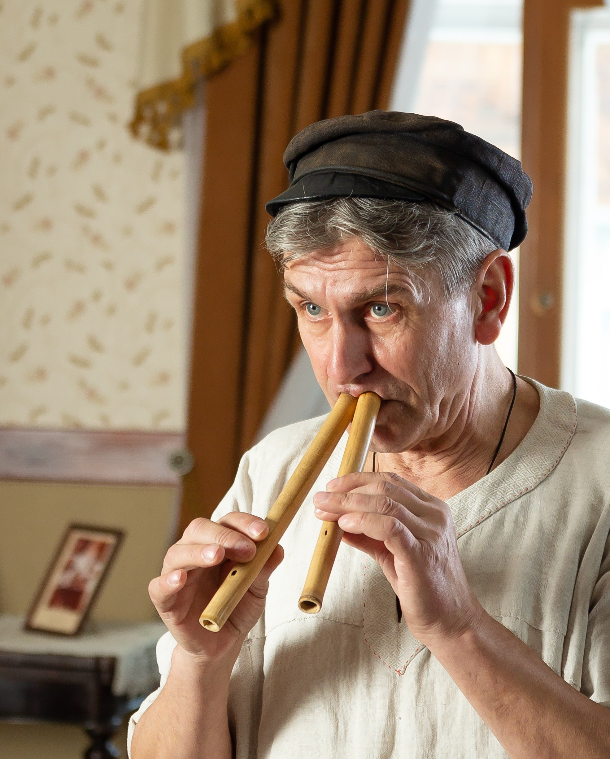 Музей забытой музыки. Александр Стряпунин — предметный фотограф в Улан-Удэ