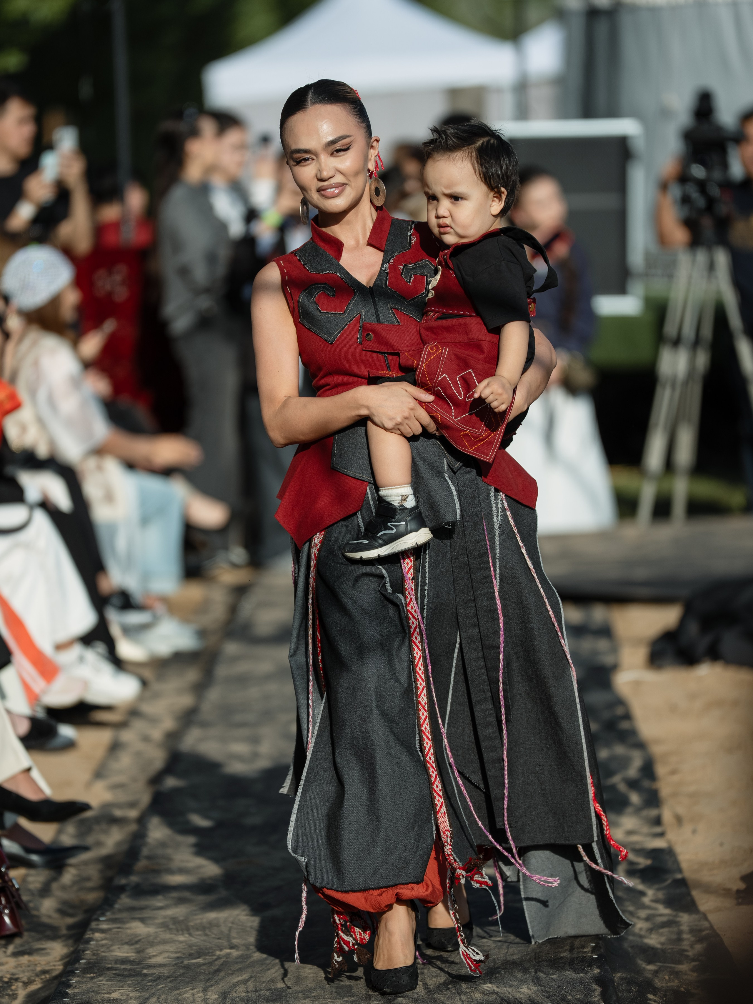 Brand Darideiya. Сайт Алматинского НЮ АРТ, будуар и фэшн фотографа Дениса Карпенко