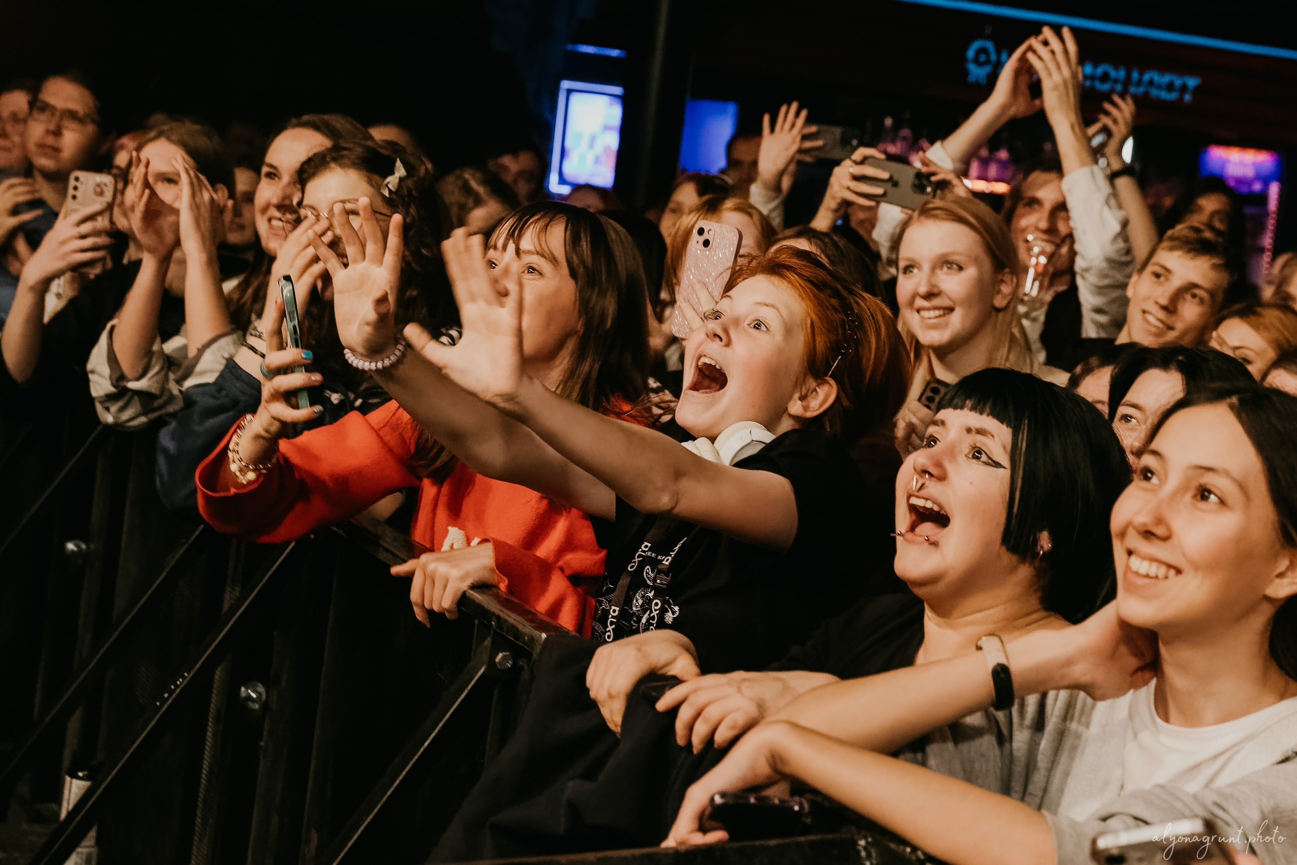 Сова, фоторепортаж, СПб, Космонавт, 18.12.2025. Алена Адрианова: фотограф в Санкт-Петербурге