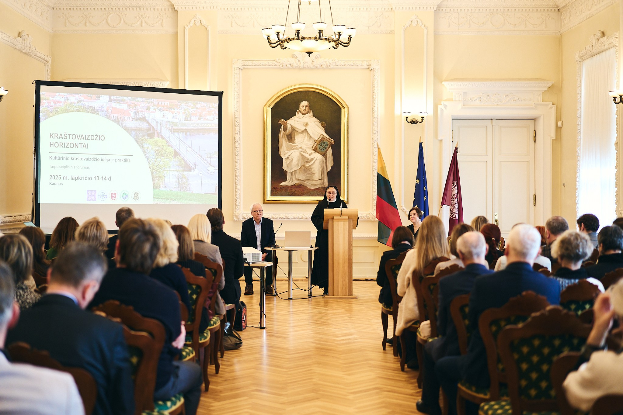 Lithuanian Geographical Society. Photographer in Vilnius