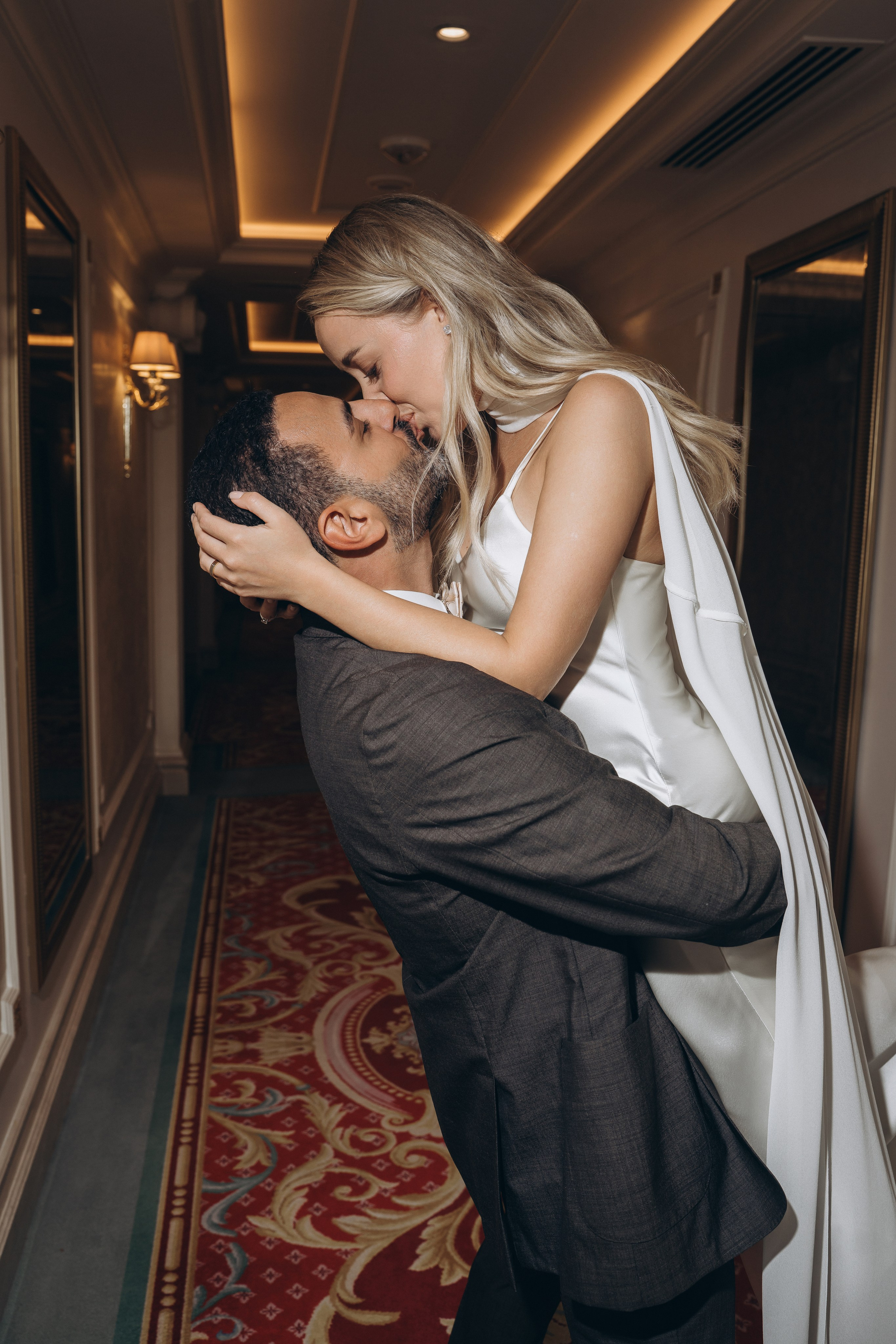 Ruffles Hotel. Photographer Olga Rubtsova in the UAE and Russia
