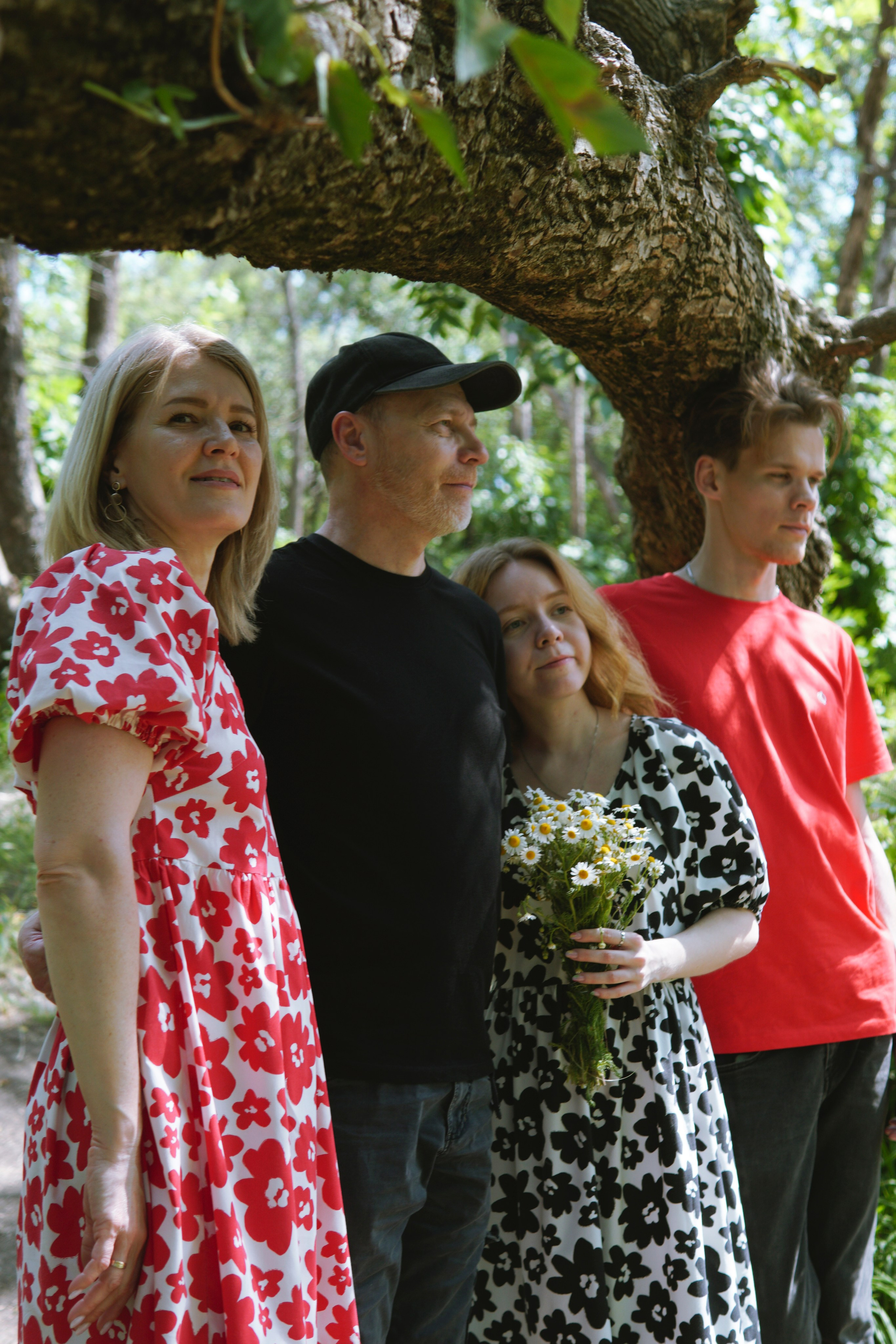 Семейная фотосессия у пруда. Фотограф в Ростове-на-Дону Марина Мальцева