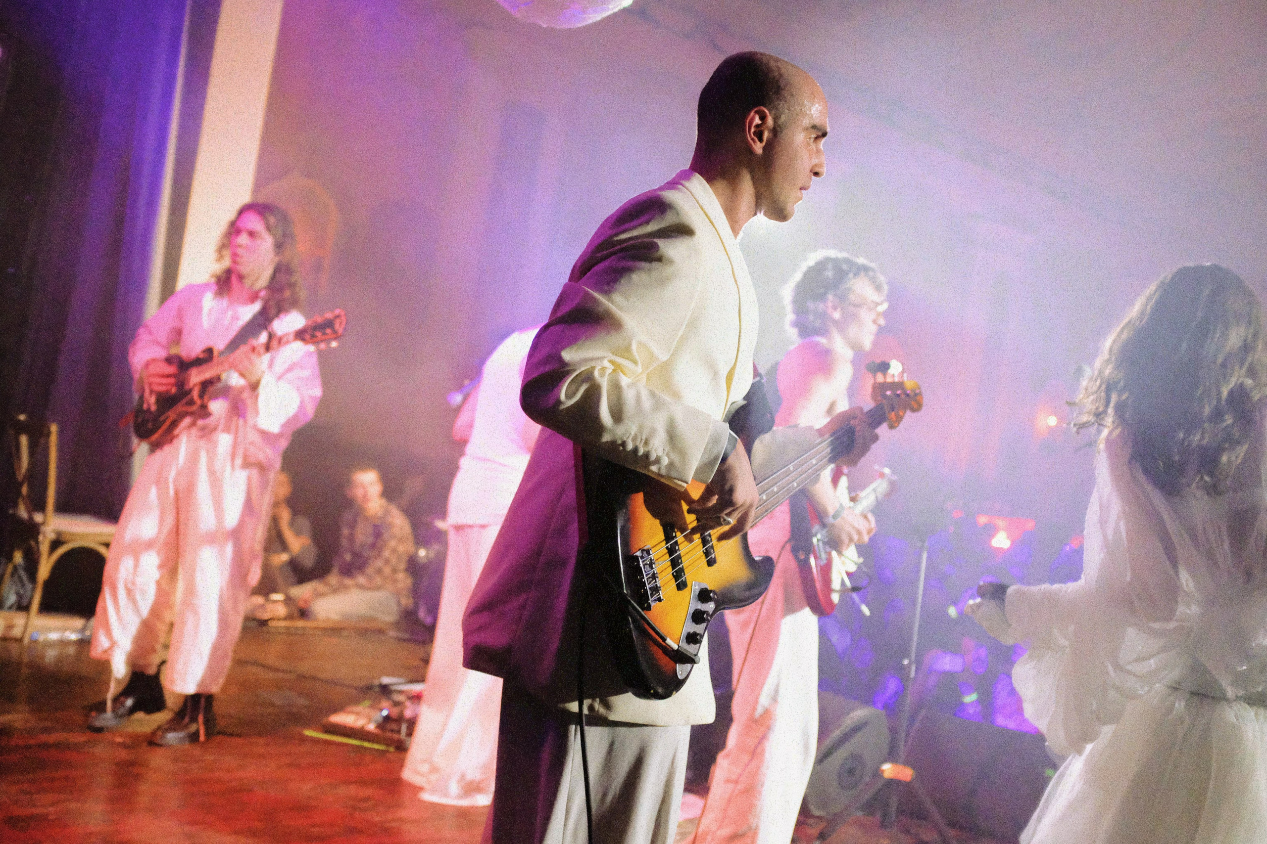 Концерты. Аня белка — художница и фотограф