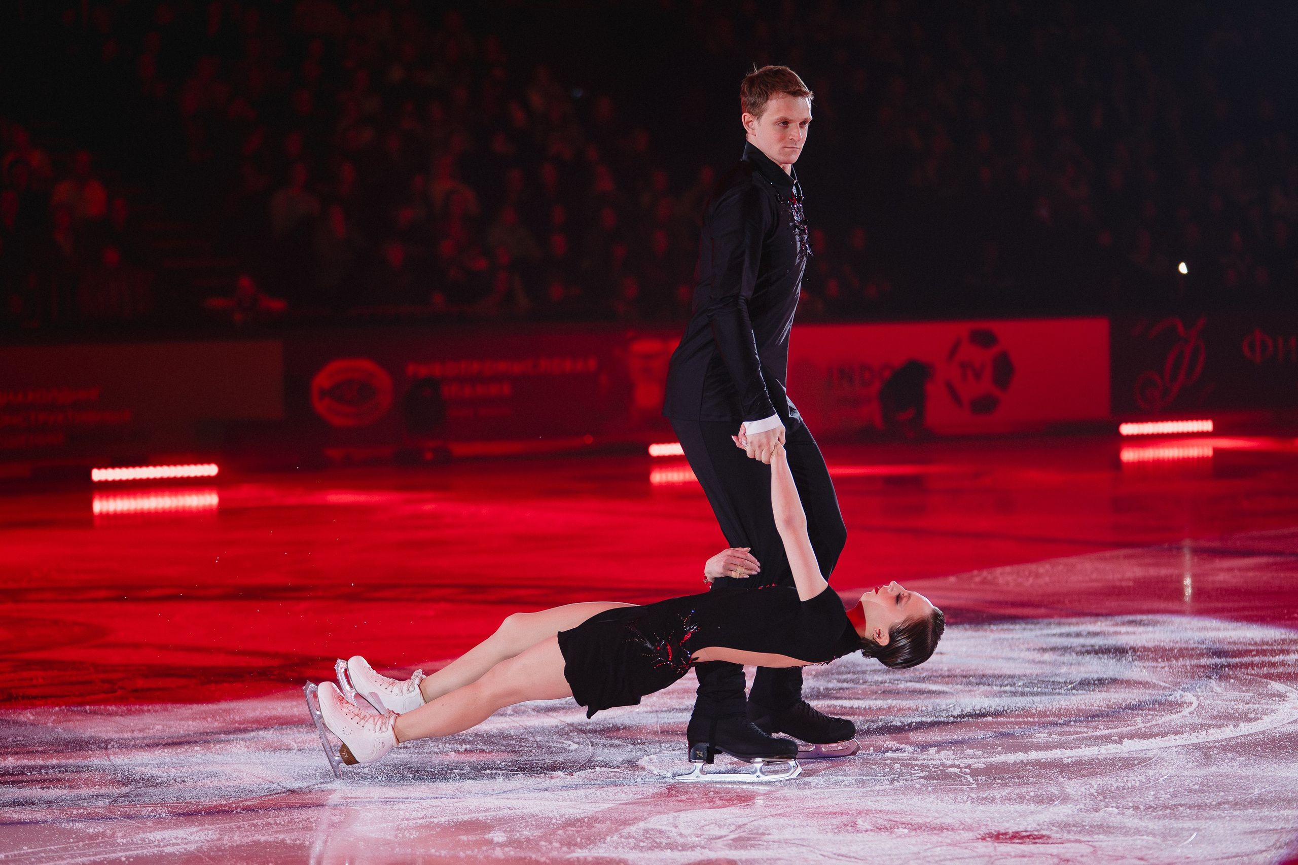 Шоу Этери Тутберидзе в Новосибирске. Воробьева Ксения — Спортивный и танцевальный фотограф Новосибирск