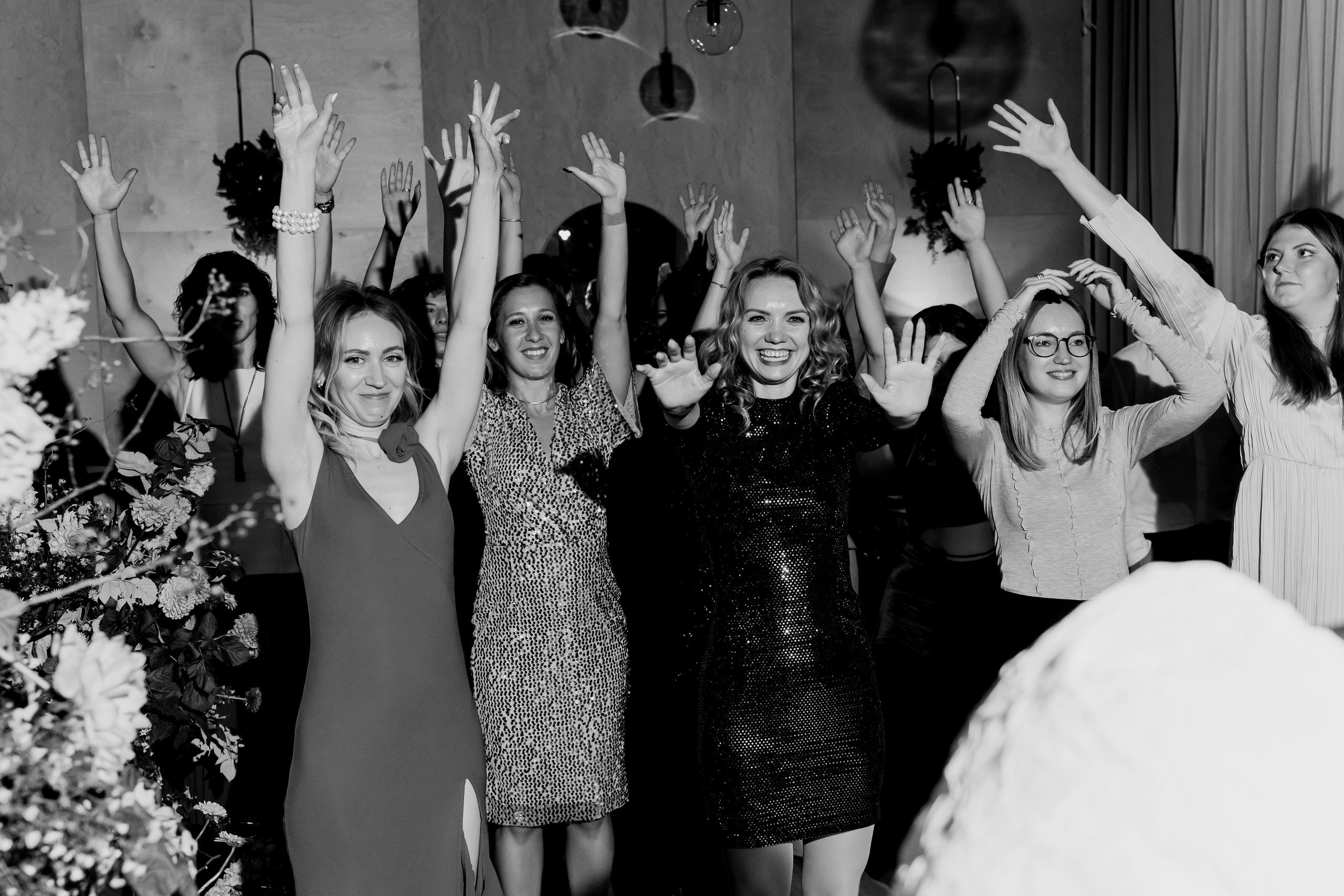 Репортаж мероприятия, репортажная съемка в Москве и Московской области, фотограф на мероприятие, фотосъемка юбилея, репортаж свадьбы, event, фотосессия на фотозоне, фотограф на юбилей, фотограф на день рождения, репортажный фотограф, съемка мероприятия, съемка на фотозоне, фотограф на корпоратив, фотограф на свадьбу, фотограф на детский праздник, фотограф на выпускной. Свадебный репортаж в лофте.