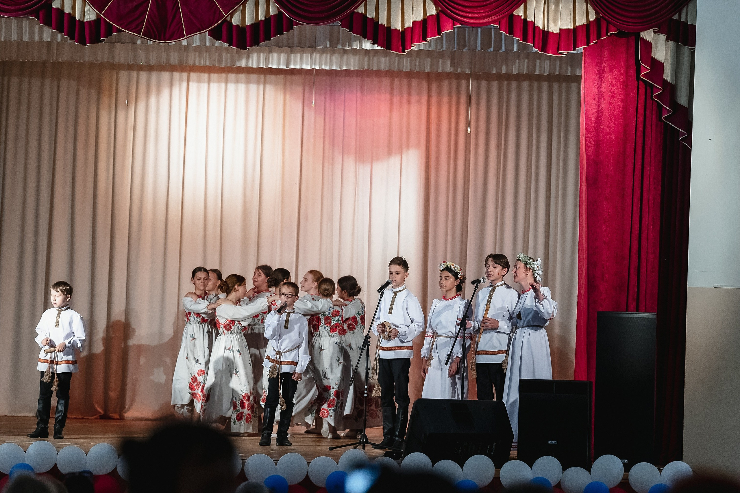 ДЕНЬ РОССИИ 2024. Фотограф Котова Валентина