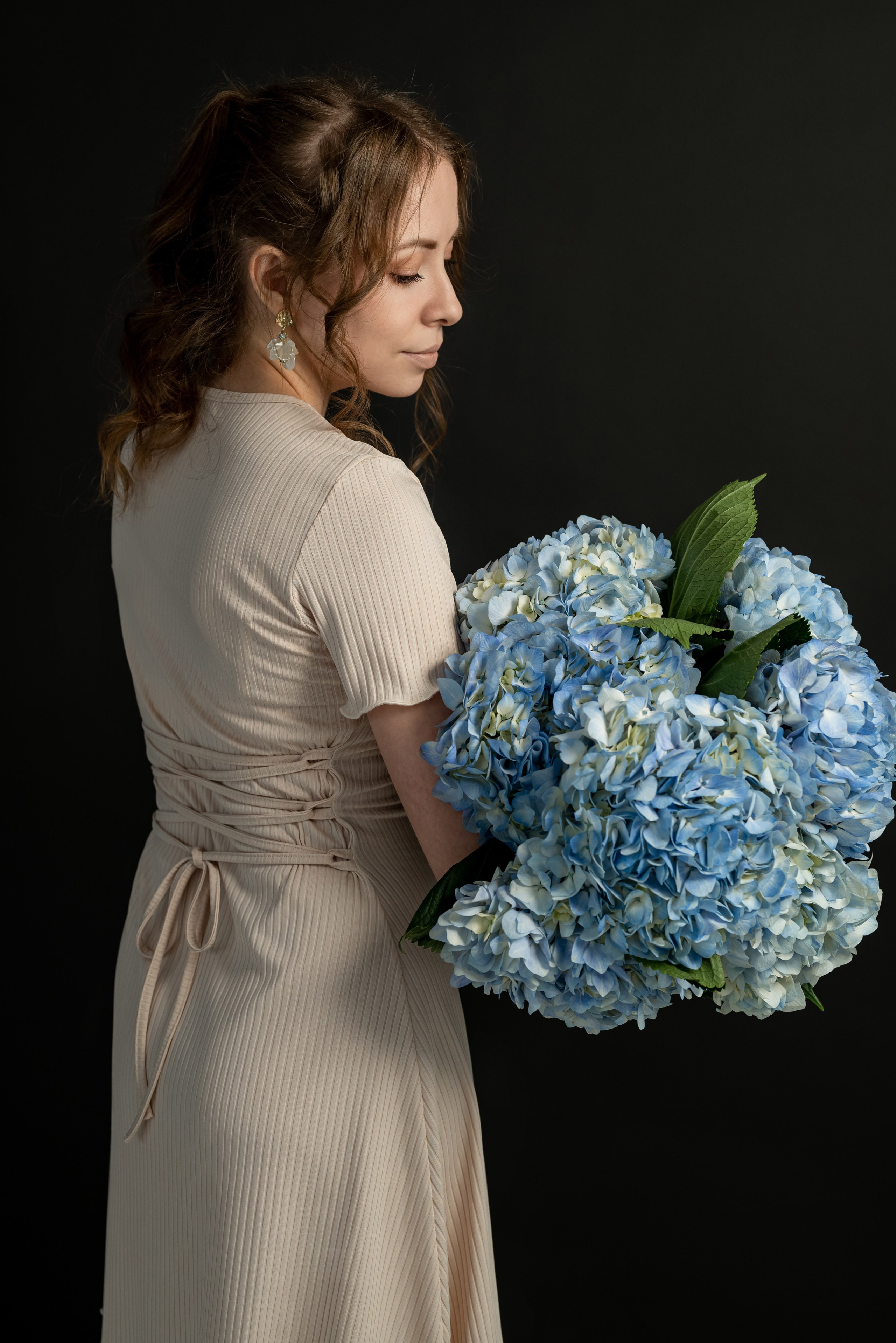 Фотопроект с голубыми гортензиями. Фотограф в городе Салават