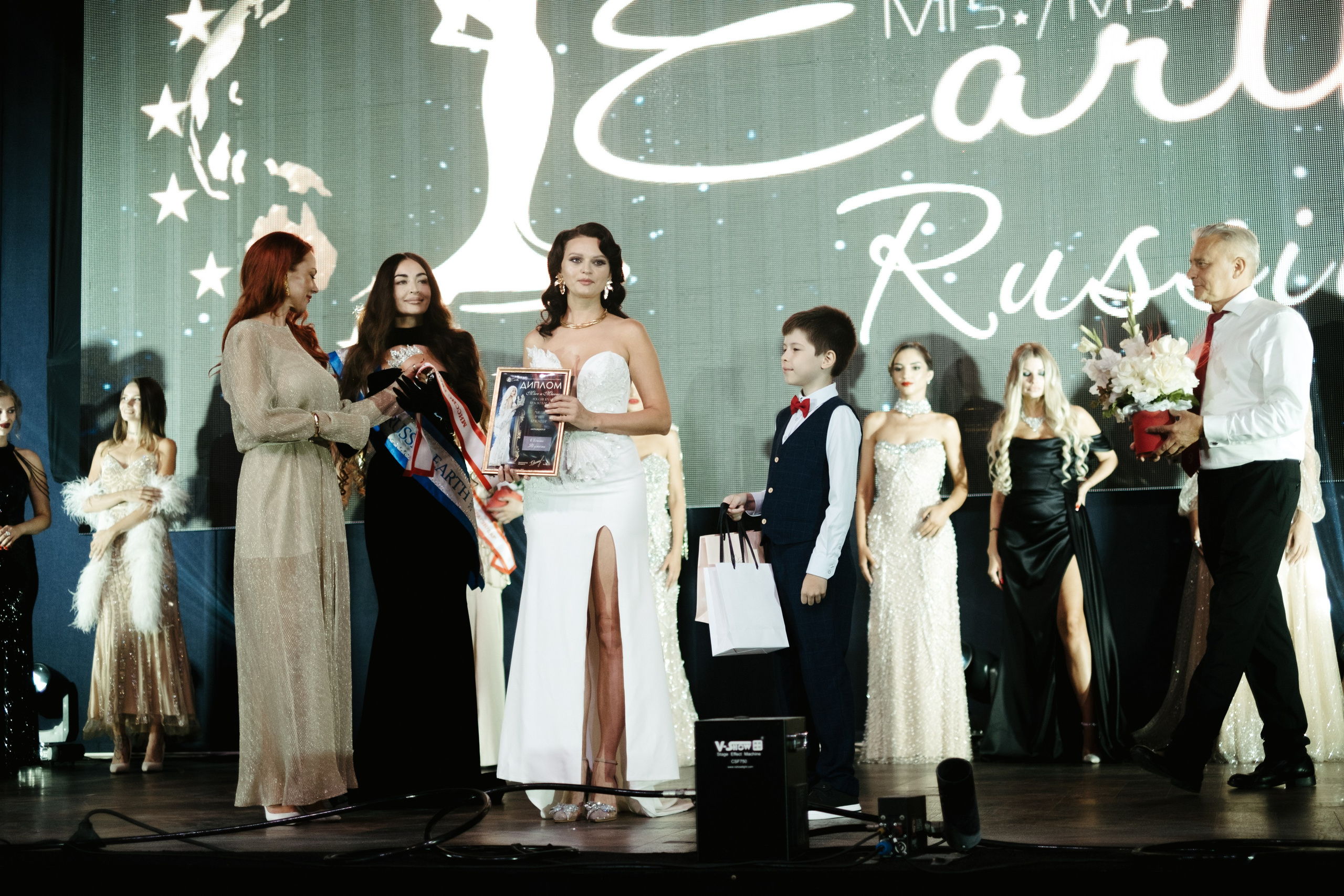 Мисс и Миссис Россия Земли Краснодар 2025 программа. Свадебный и репортажной фотограф Денис Ожигин в Краснодаре и Краснодарском крае