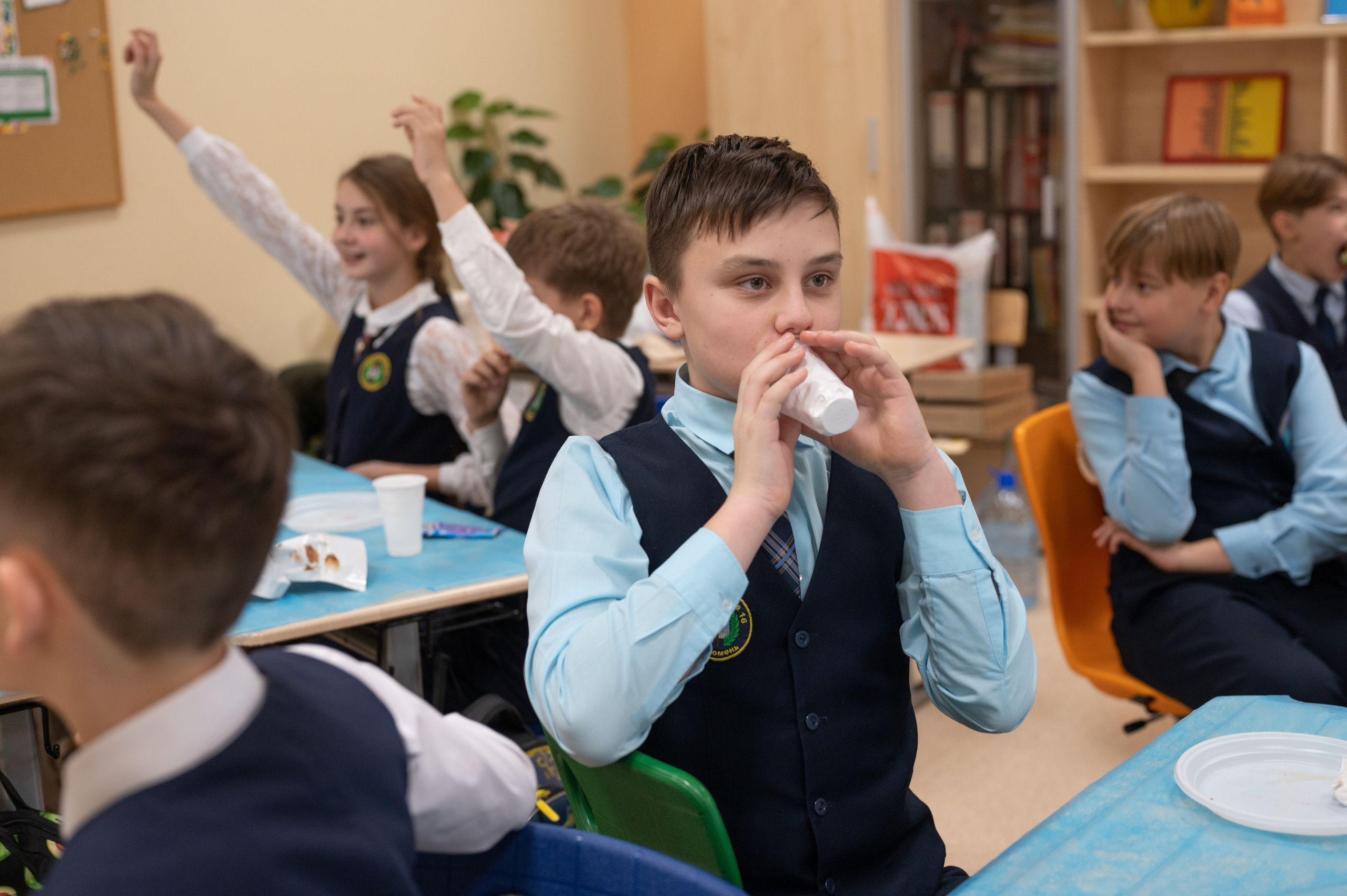 Репортаж мероприятия в классе 5Ж 16 гимназия 2024 г. Фотограф новорожденных, семейный детский в Тюмени Татьяна Морозова