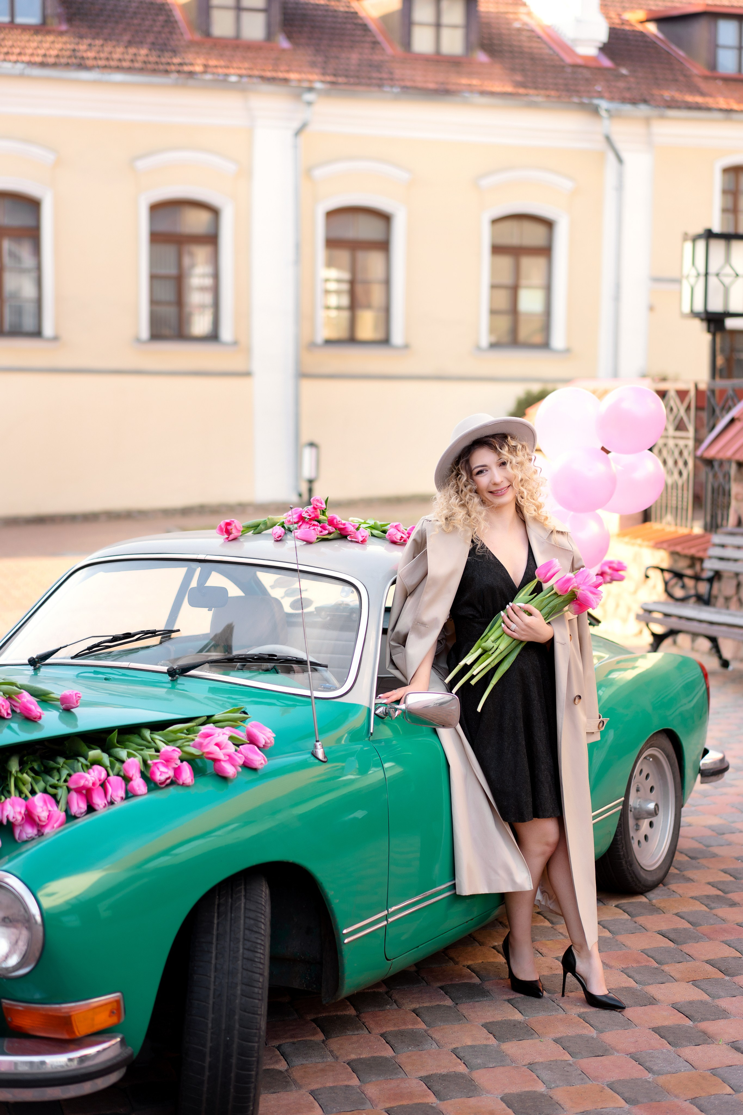 Машина с тюльпанами. Семейный и свадебный фотограф Минск, Беларусь Анна Орловская