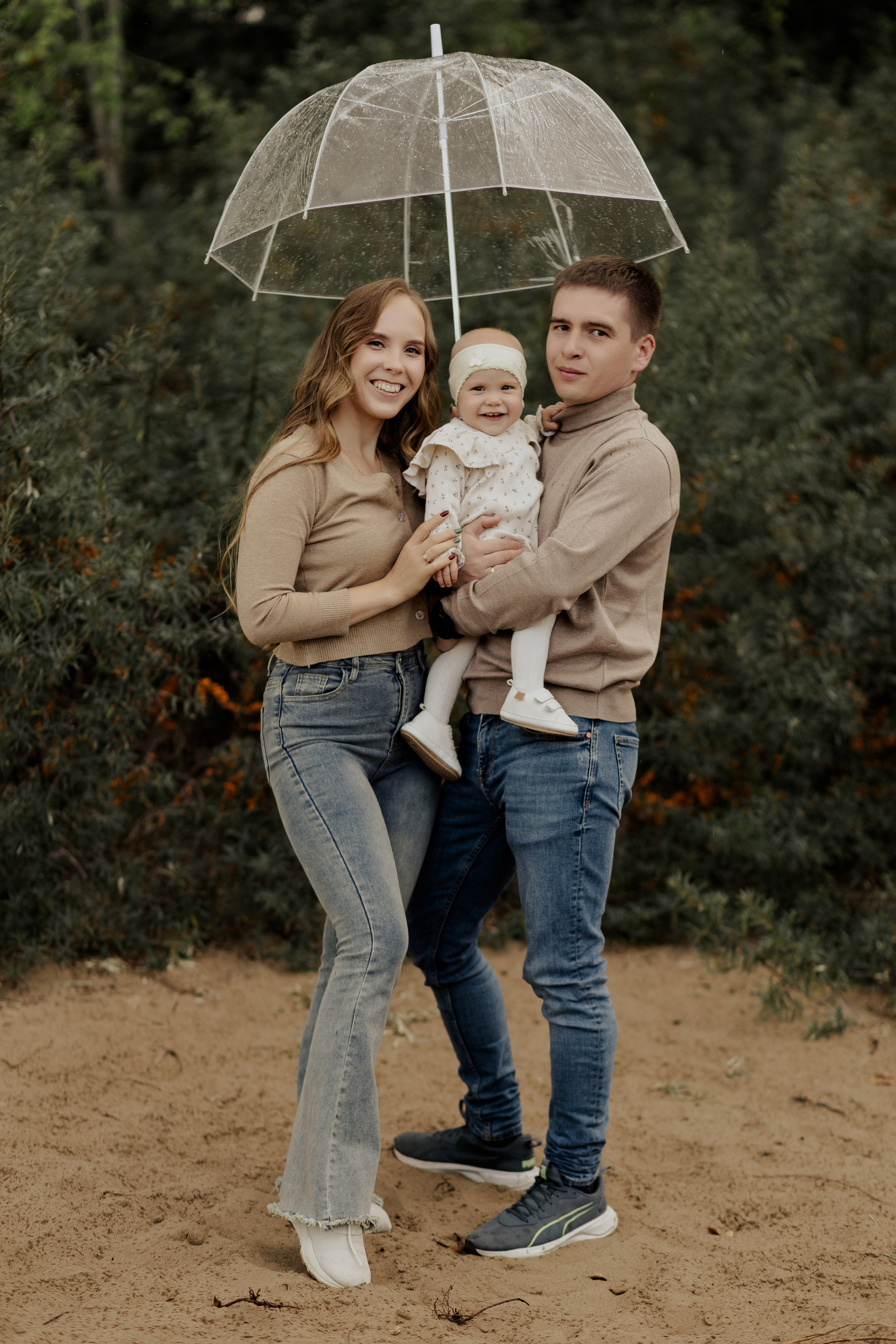 Ольга, Виталий и Мирослава. Свадебный фотограф Чайковский