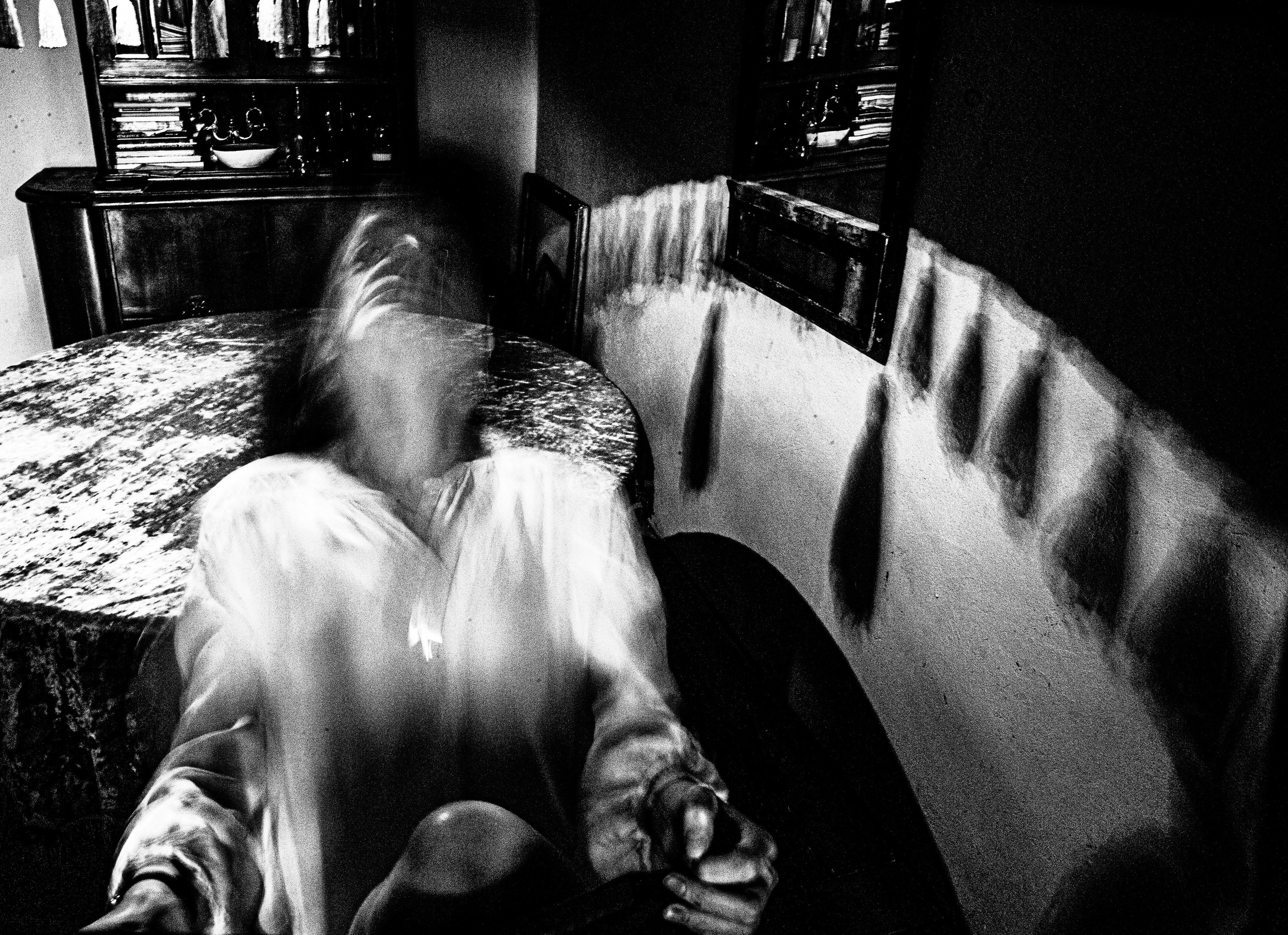 Валя. Портретная съёмка. Черно-белый фотограф Дмитрий Пчелкин