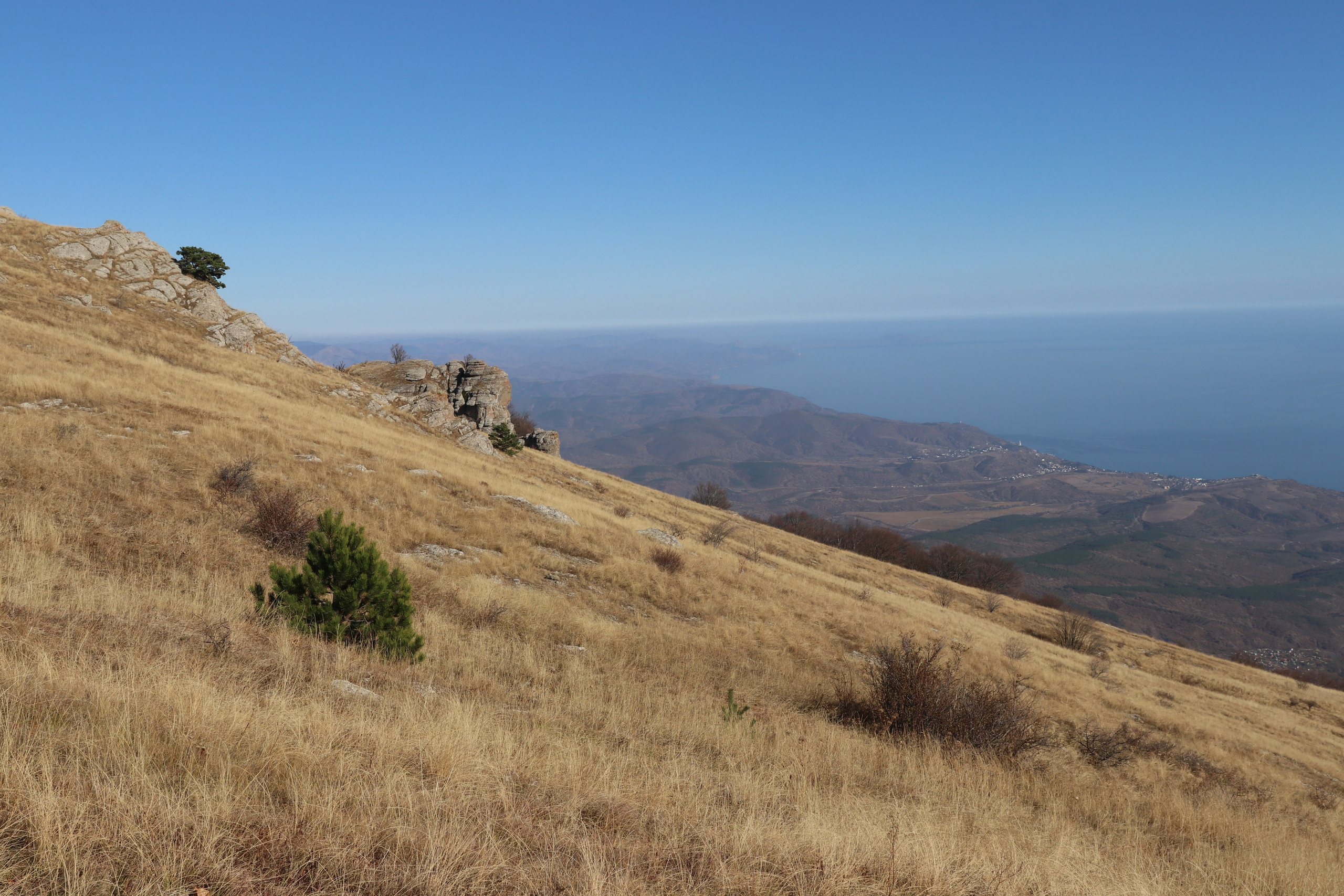 Крым. ЮБК (Гурзуф, Судак и их окрестности). Ноябрь 2023. Путешественник-фотограф из Санкт-Петербурга Татьяна Свистулина