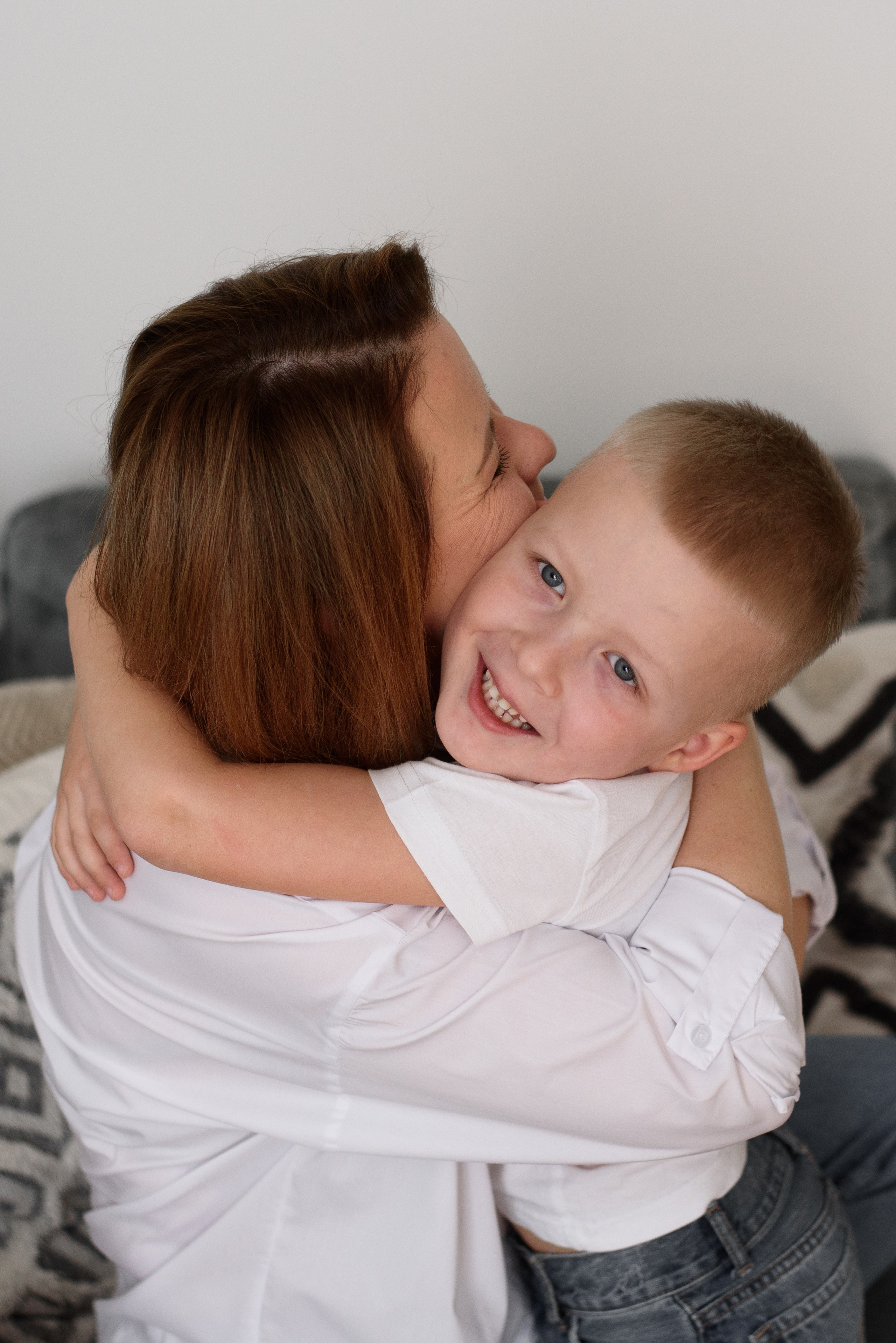 Home photo shoots in Montenegro. Photographer of newborns and children up to a year in Montenegro