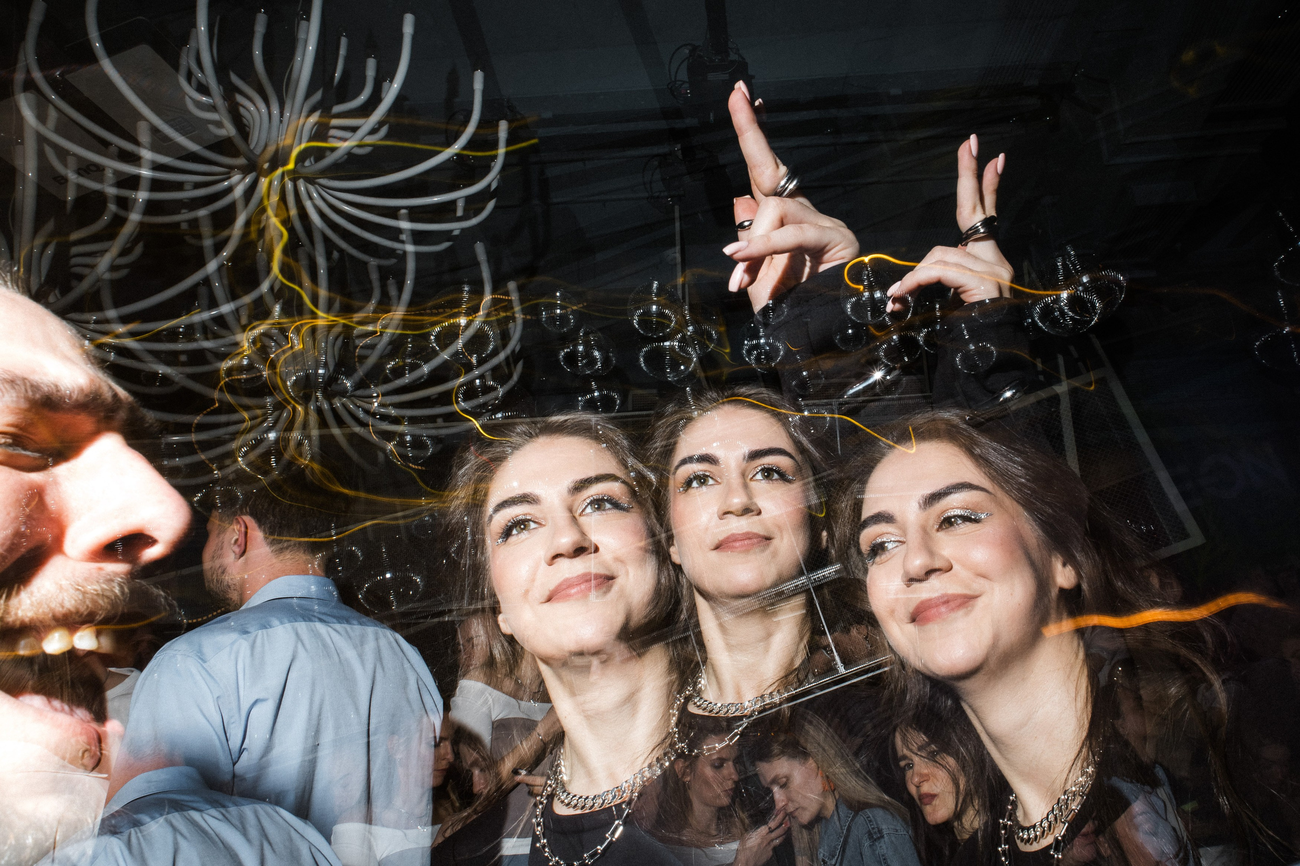 Квартирник в ТехникаБезОпасности. Свадебный фотограф Георгий Батурин