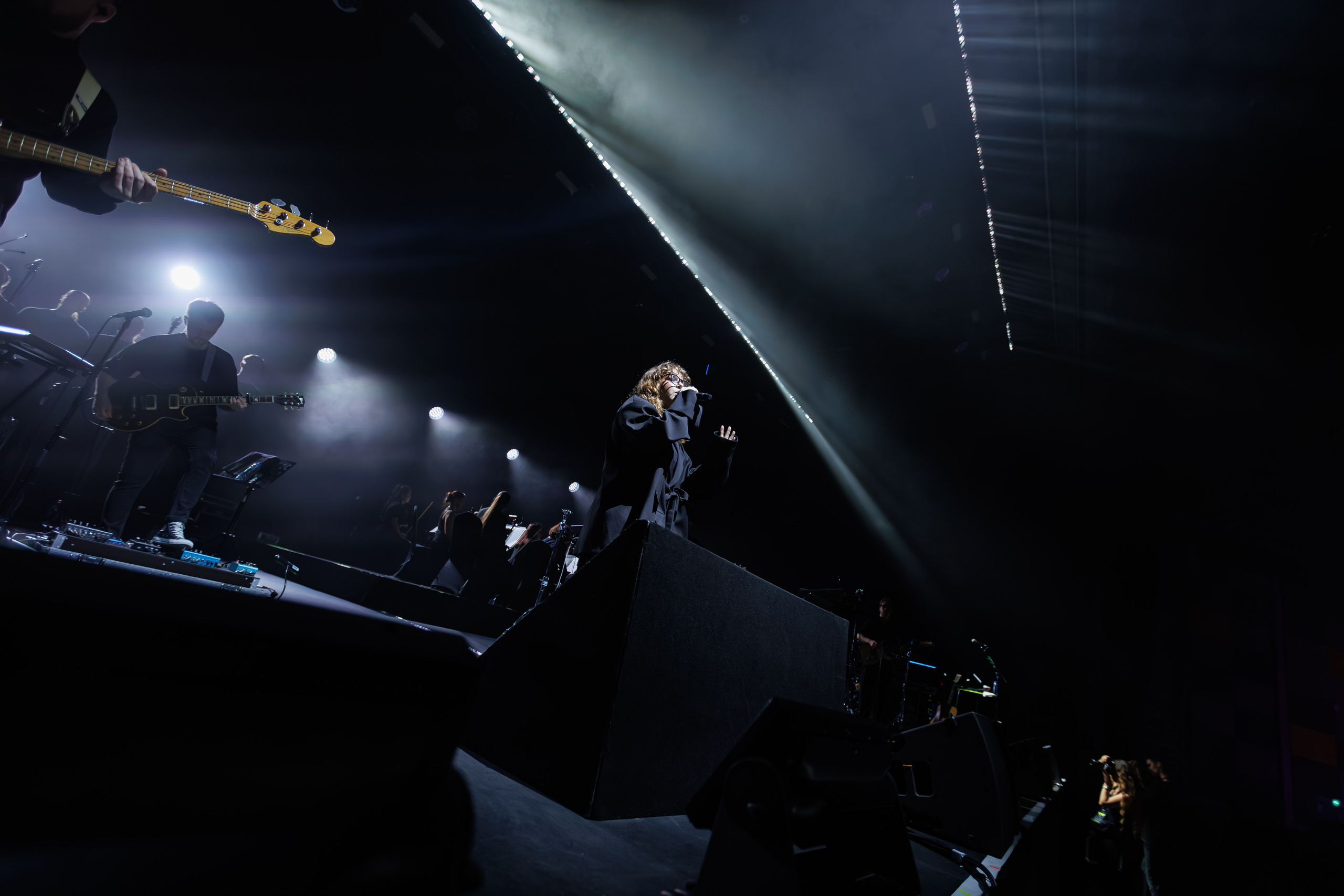 Concert Photography in Dubai — Anton Belyaev Live Performance. Evgen Yatsenko — Photographer in Dubai