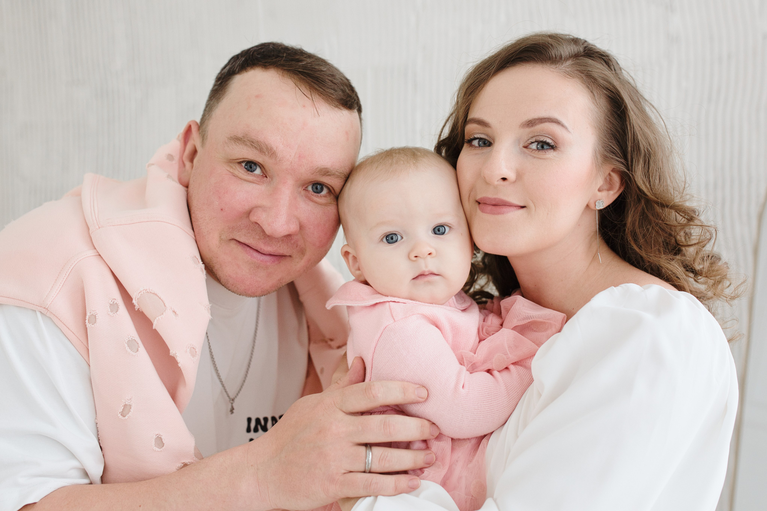 Нина с родителями. Портретный, свадебный, репортажный фотограф во Владивостоке Юлиана Джули Фокс