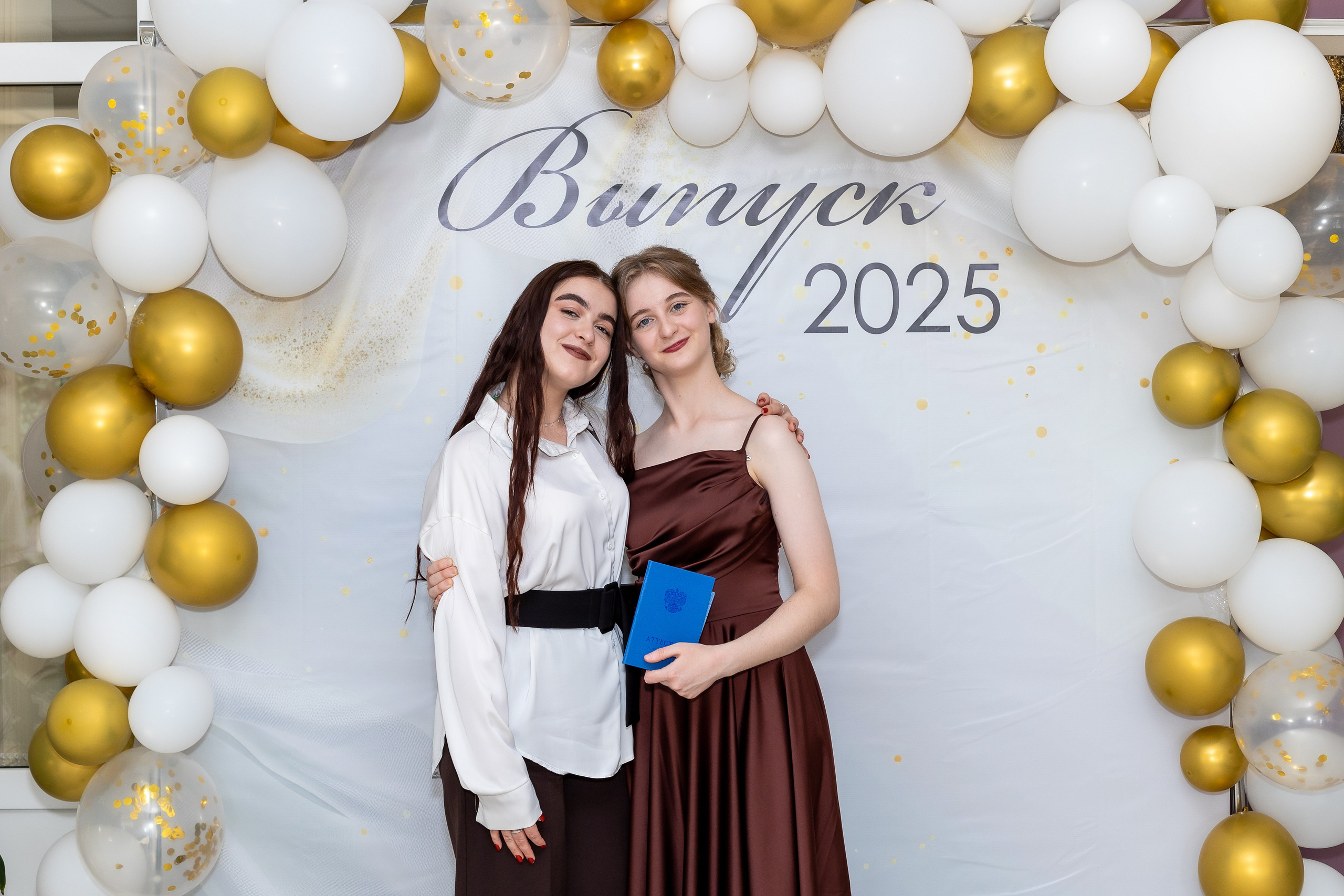 Вручение аттестата 2025. Выпускные альбомы Майкоп, Краснодар Елена Золотарева