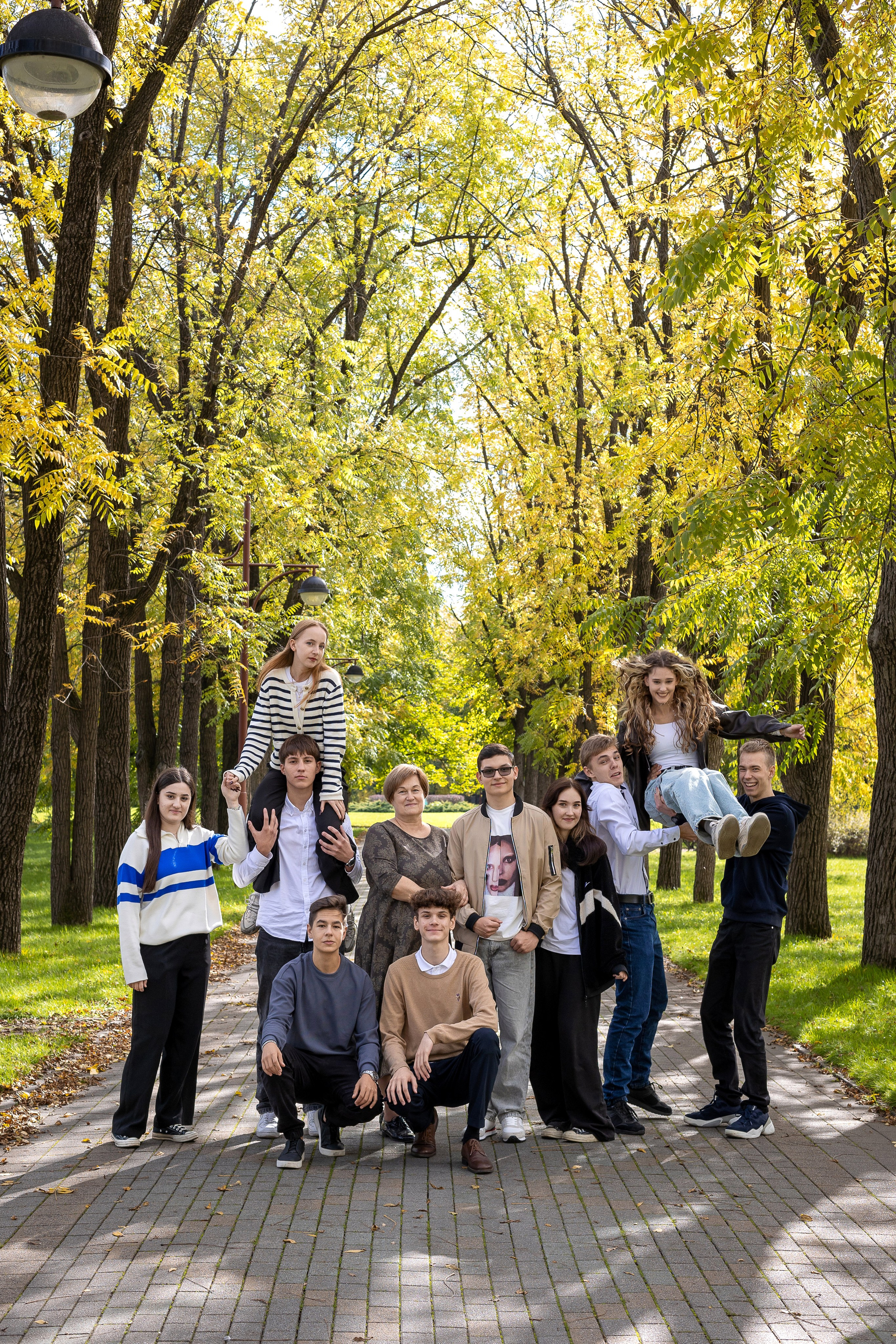 На улице. Выпускные альбомы Майкоп, Краснодар Елена Золотарева