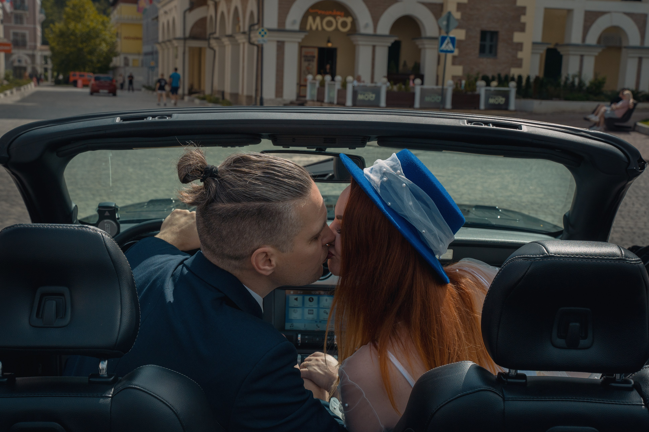 Фотосессия на Кабриолете Сочи в Адлере и на Красной Поляне