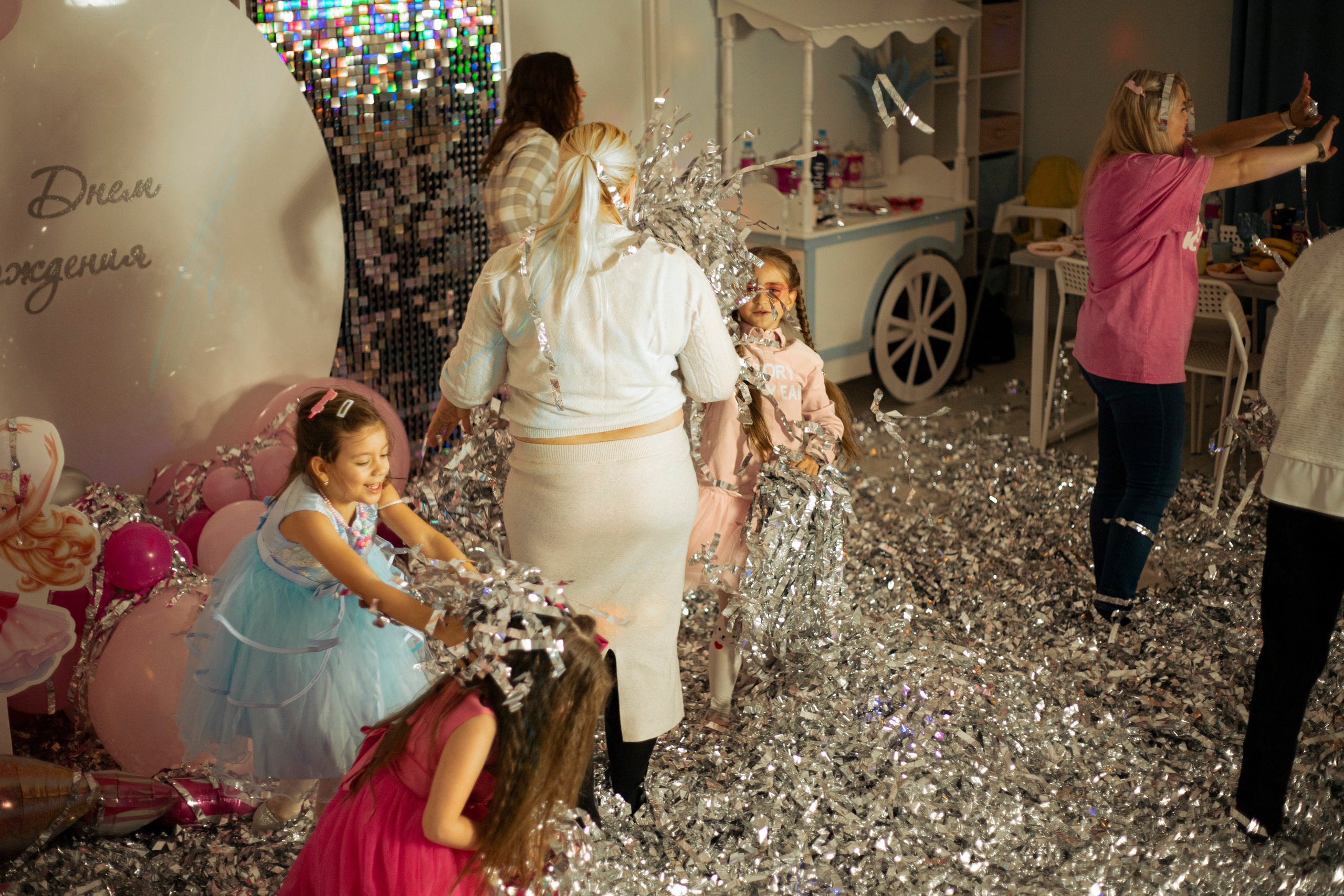 Репортаж: ДР в Барбиленде