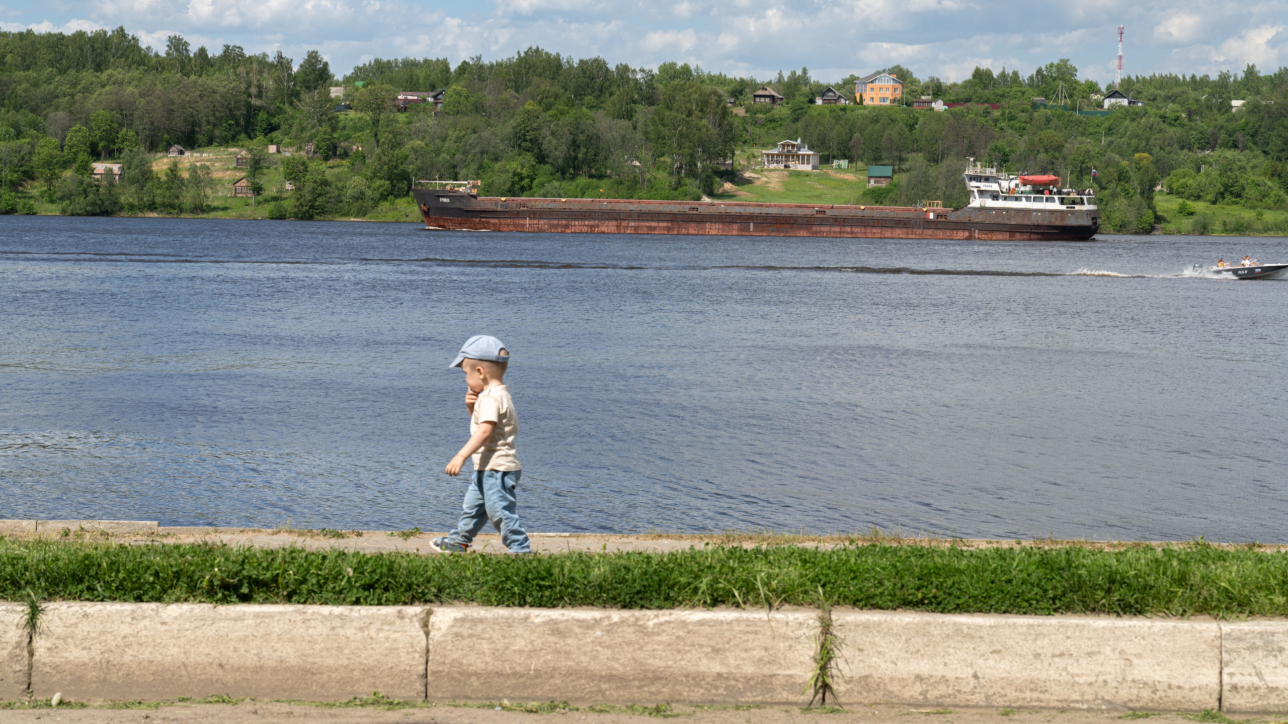 Плёс. ПОБУДЬ ЗДЕСЬ И ЦЕЛЕЕ БУДЕТ ЭТОТ МИР