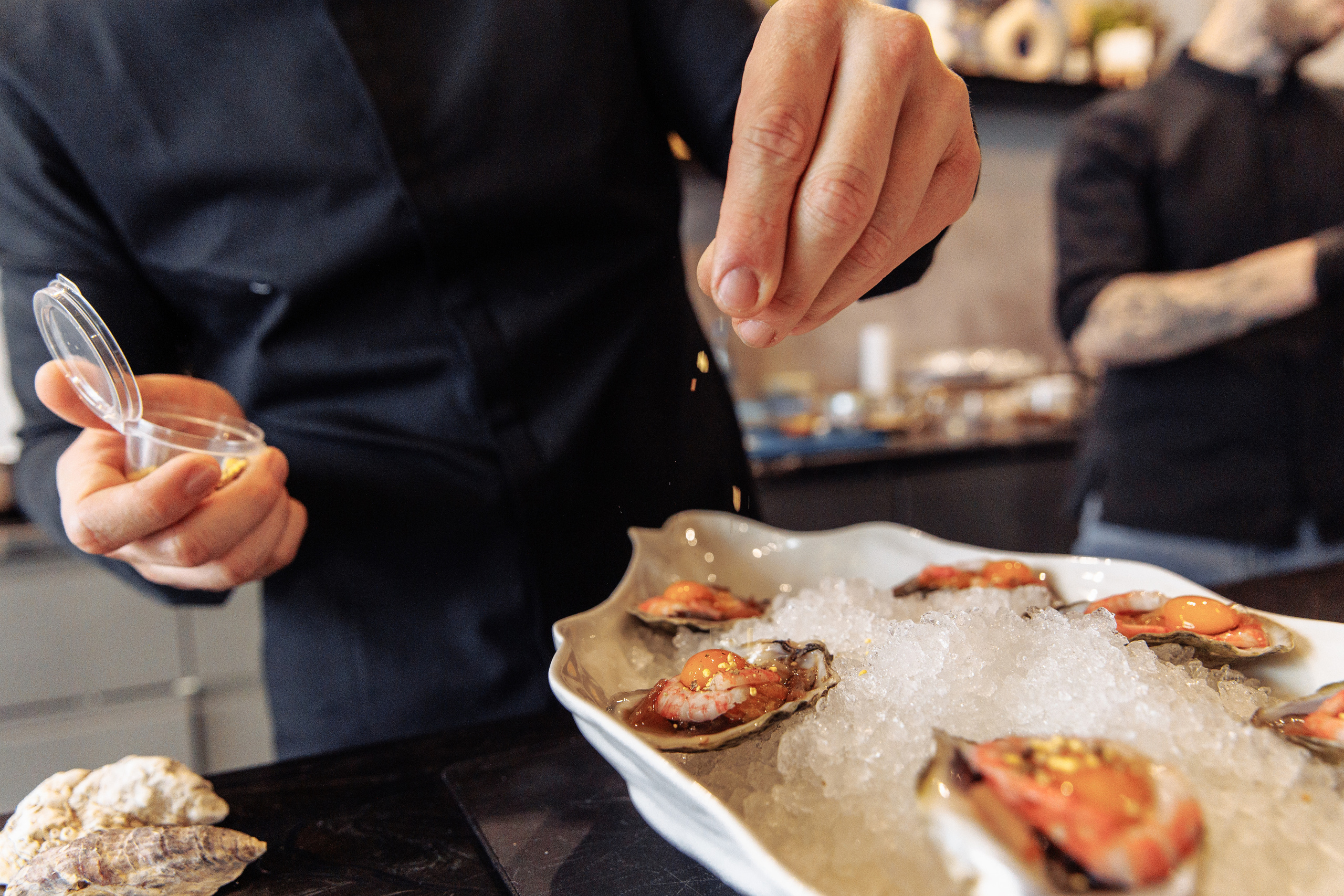 Устрицы на соли. Цветокоррекция Victory photo