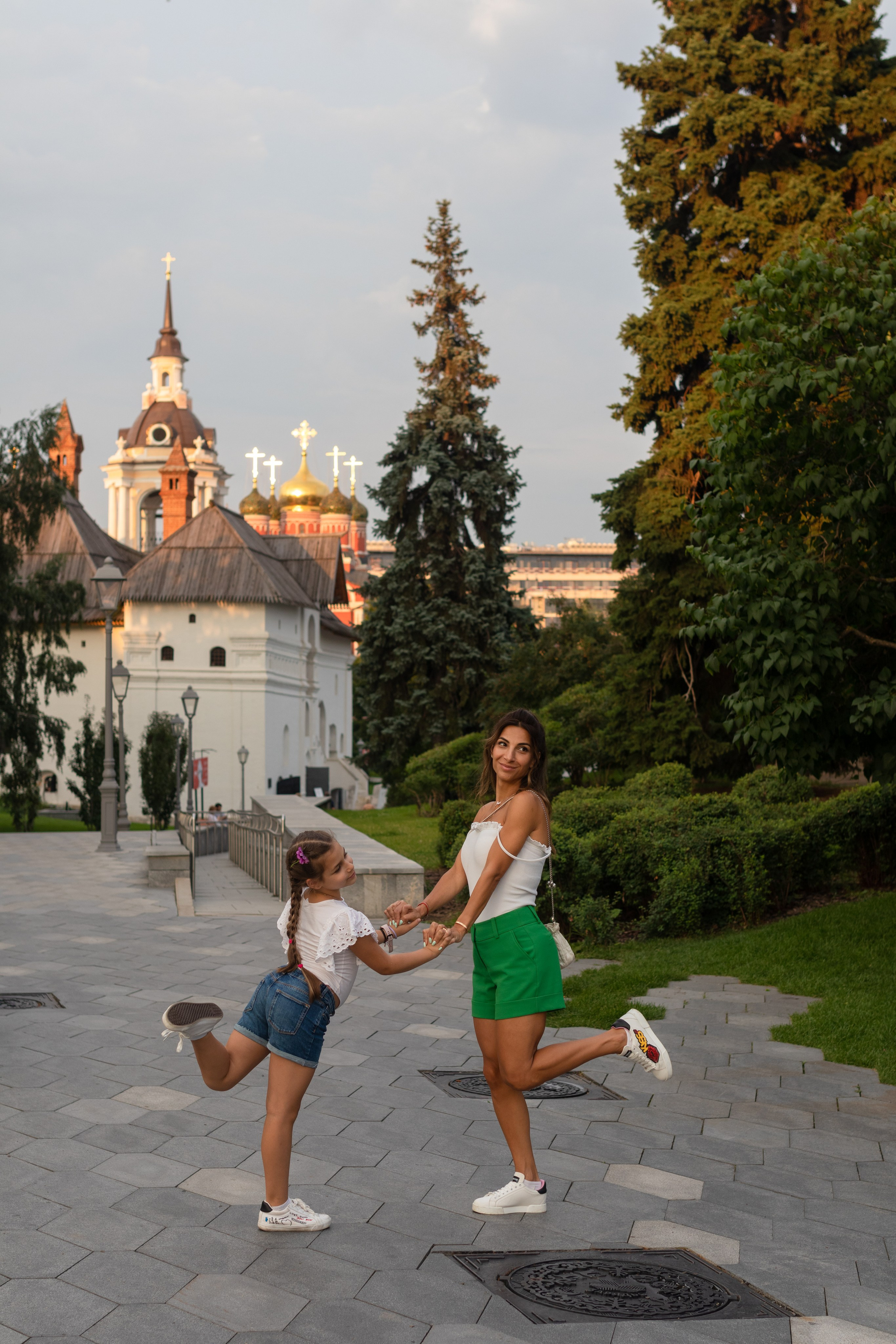 Ани и Николь. Фотограф анималист и семейный фотограф в Москве Наталья Носова