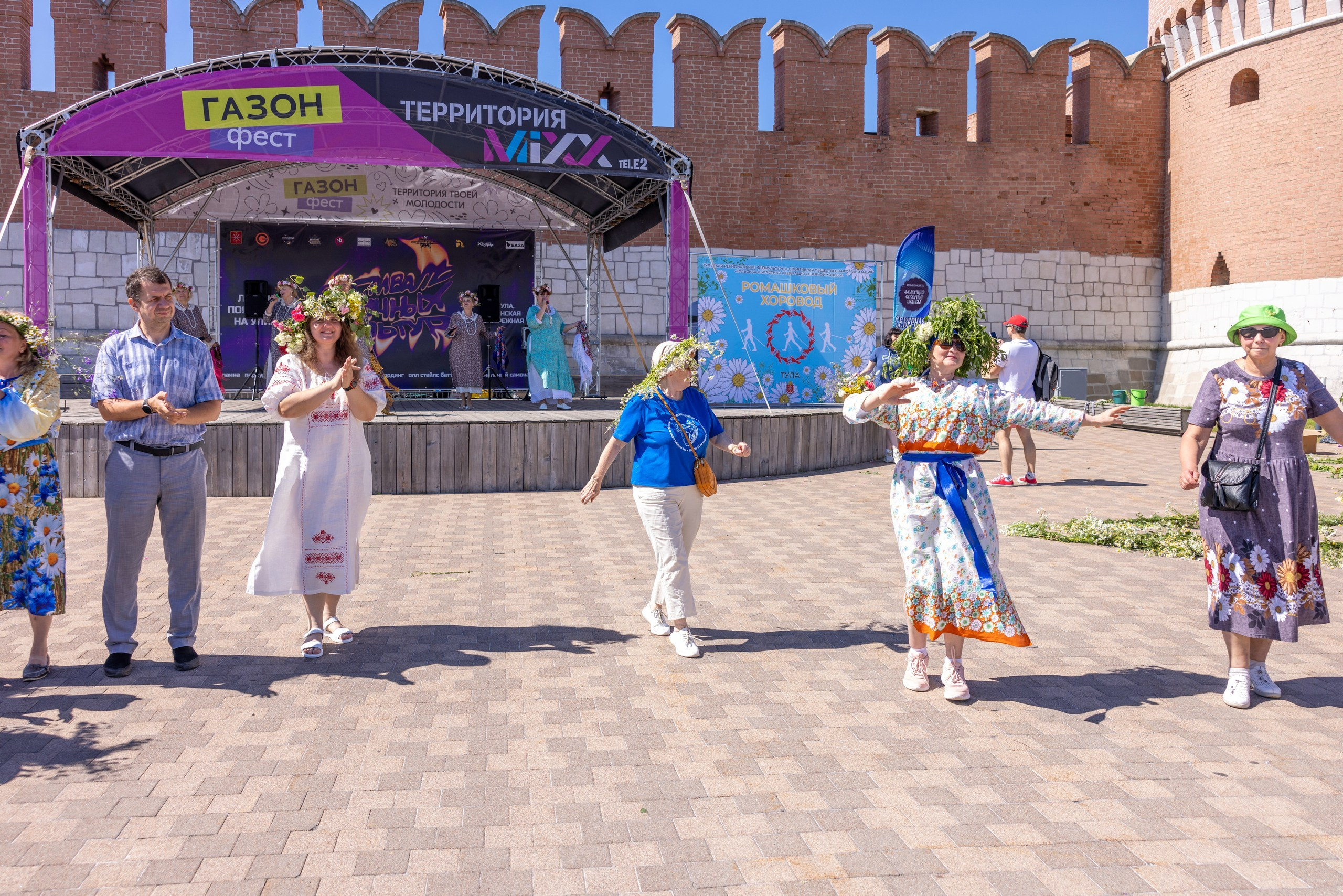 Фестиваль «Ромашковый хоровод». Северная ходьба. Фотограф в Туле Крупский АнДРей. Фотостудия «КАДР71» в Туле