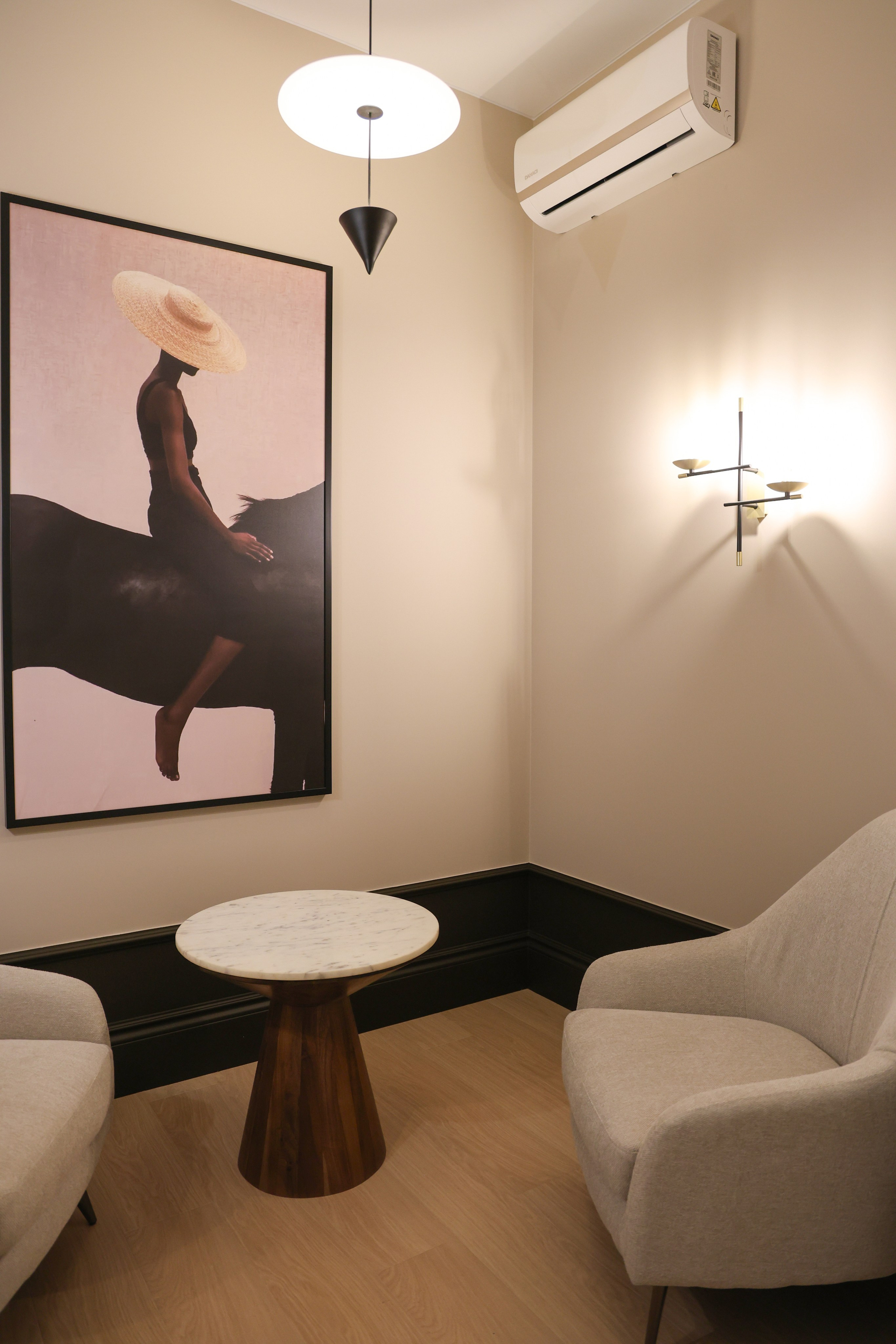 Интерьер, интерьерная съемка, аренда недвижимости, продажа недвижимости, квартира, офис, студия, склад, коворкинг. Свадебный, семейный, женский и детский фотограф из Екатеринбурга