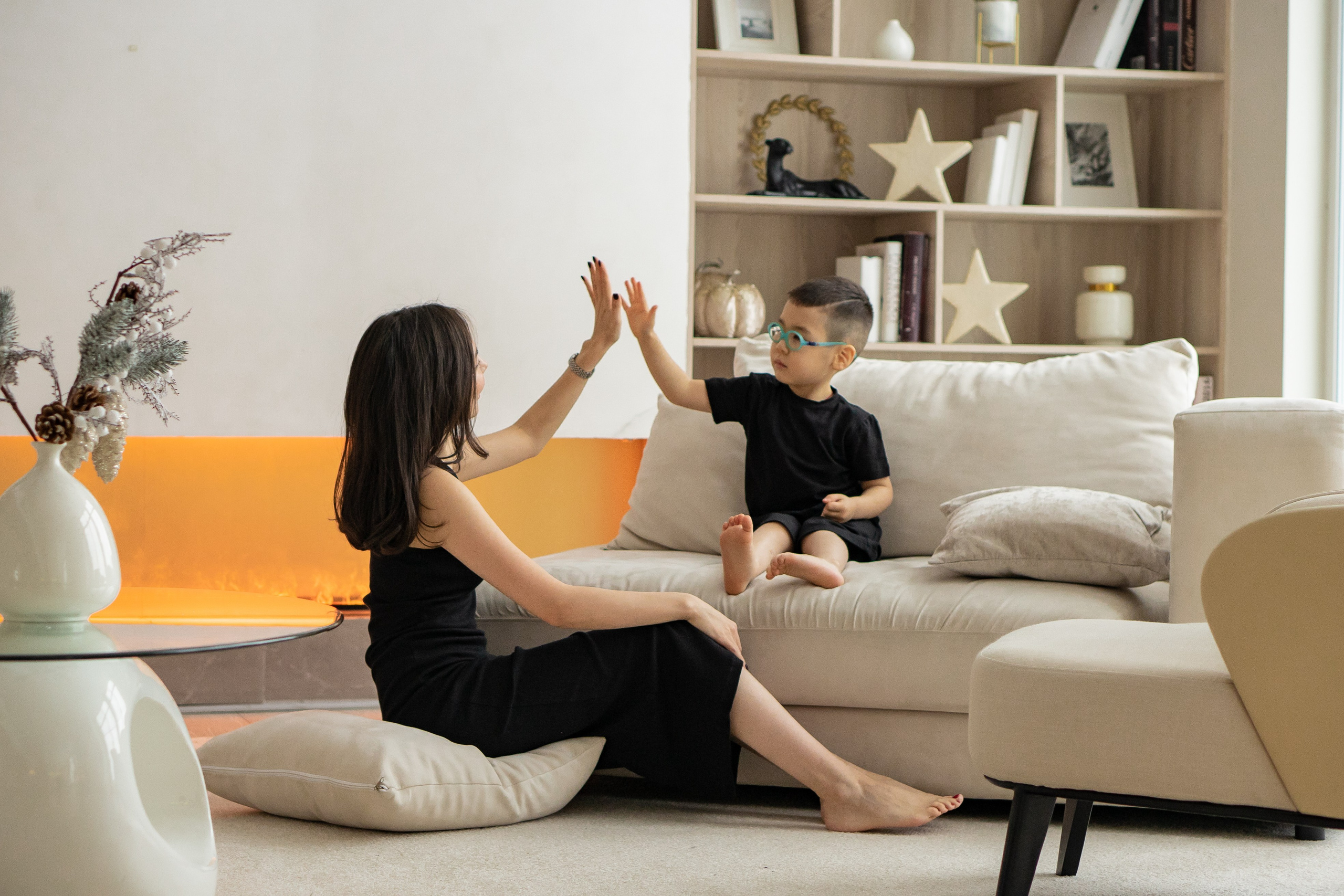 Гиляна и Данечка. Новогодняя история в студии. Фотограф Ольга Игорева