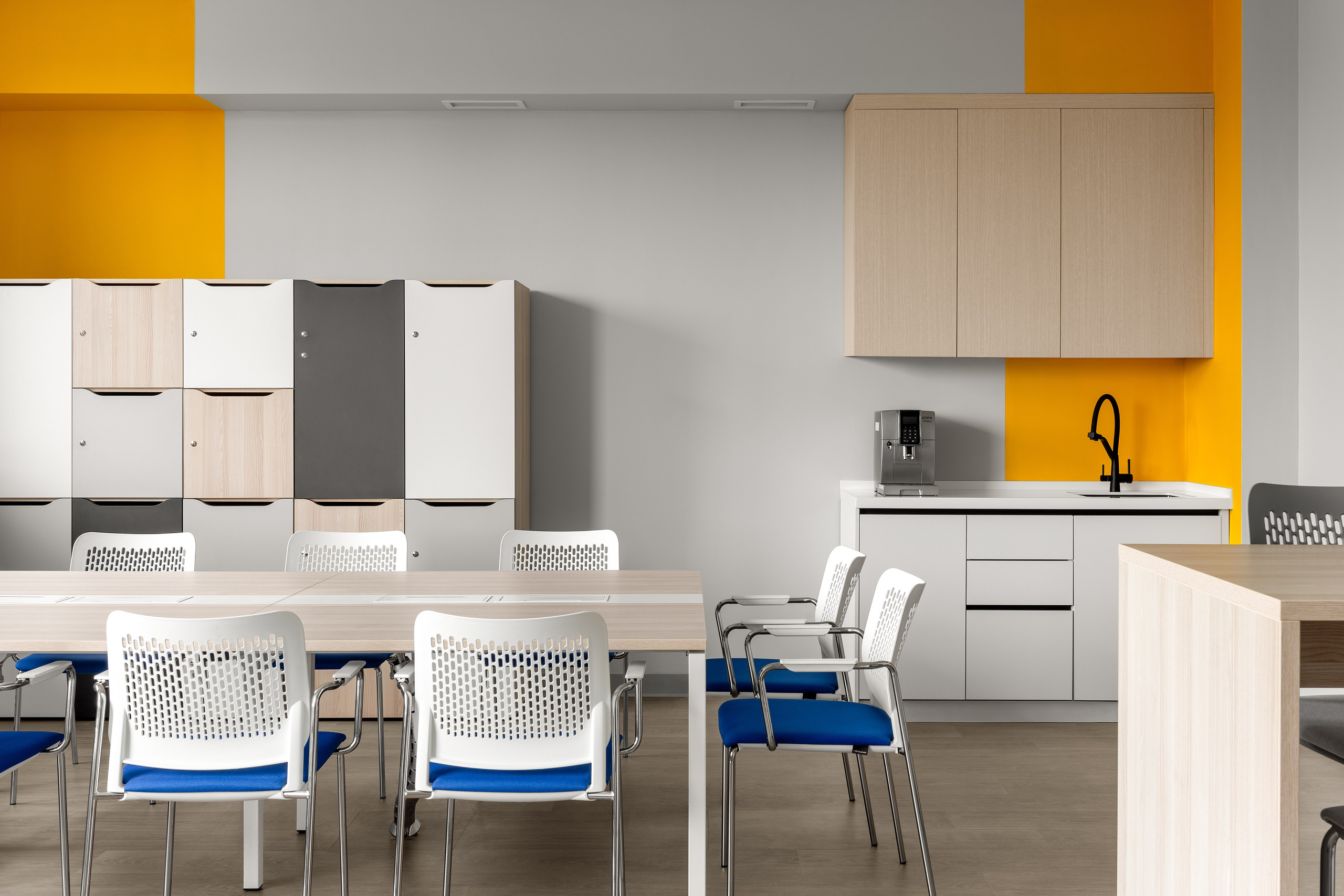 RS Group — Prometheus School. Roman Yakunin — interior photographer in Almaty, Kazakhstan