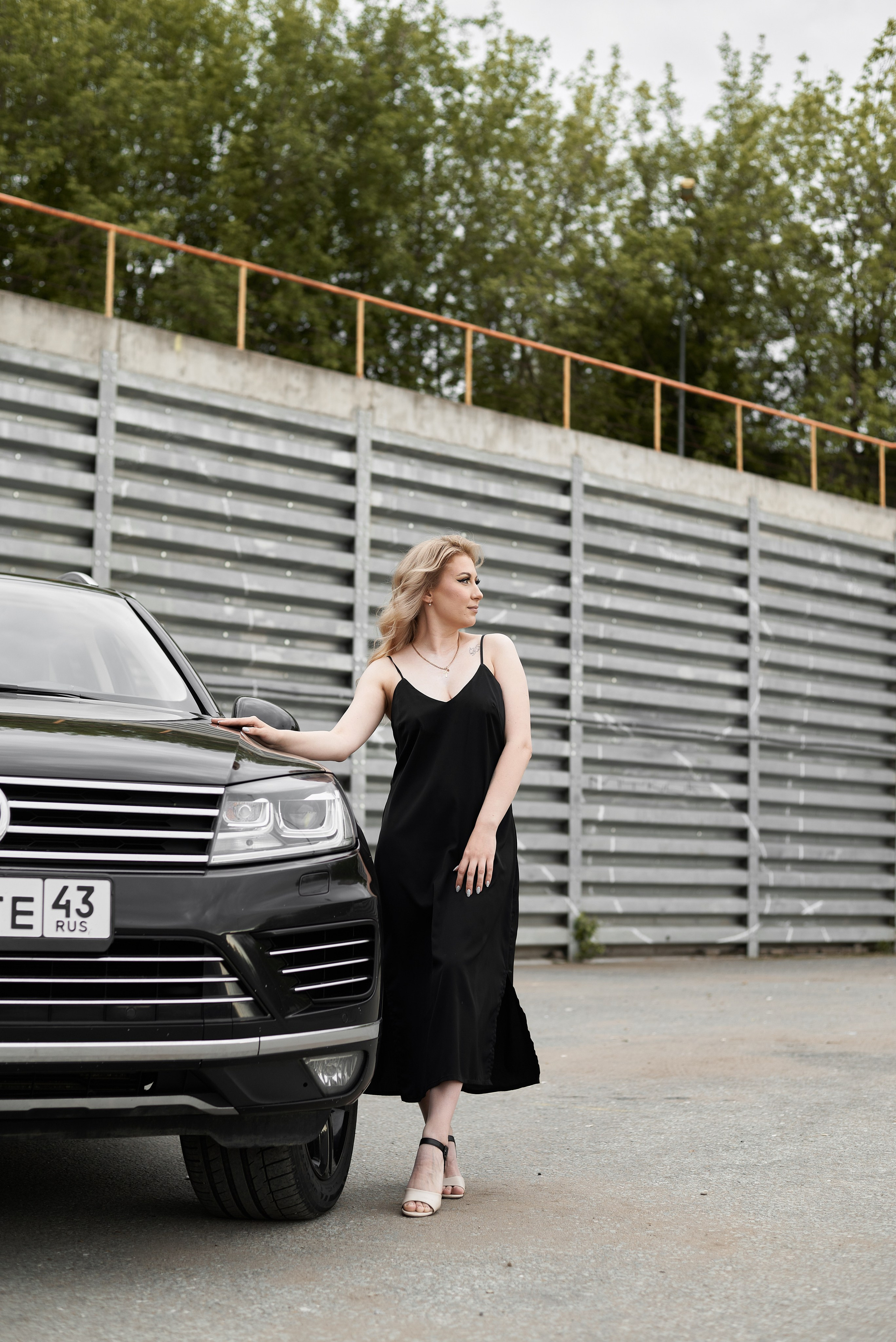 Наталья — Black dress & Black car. Photographer Bangkok — Pattaya | фотограф Бангкок — Паттайа
