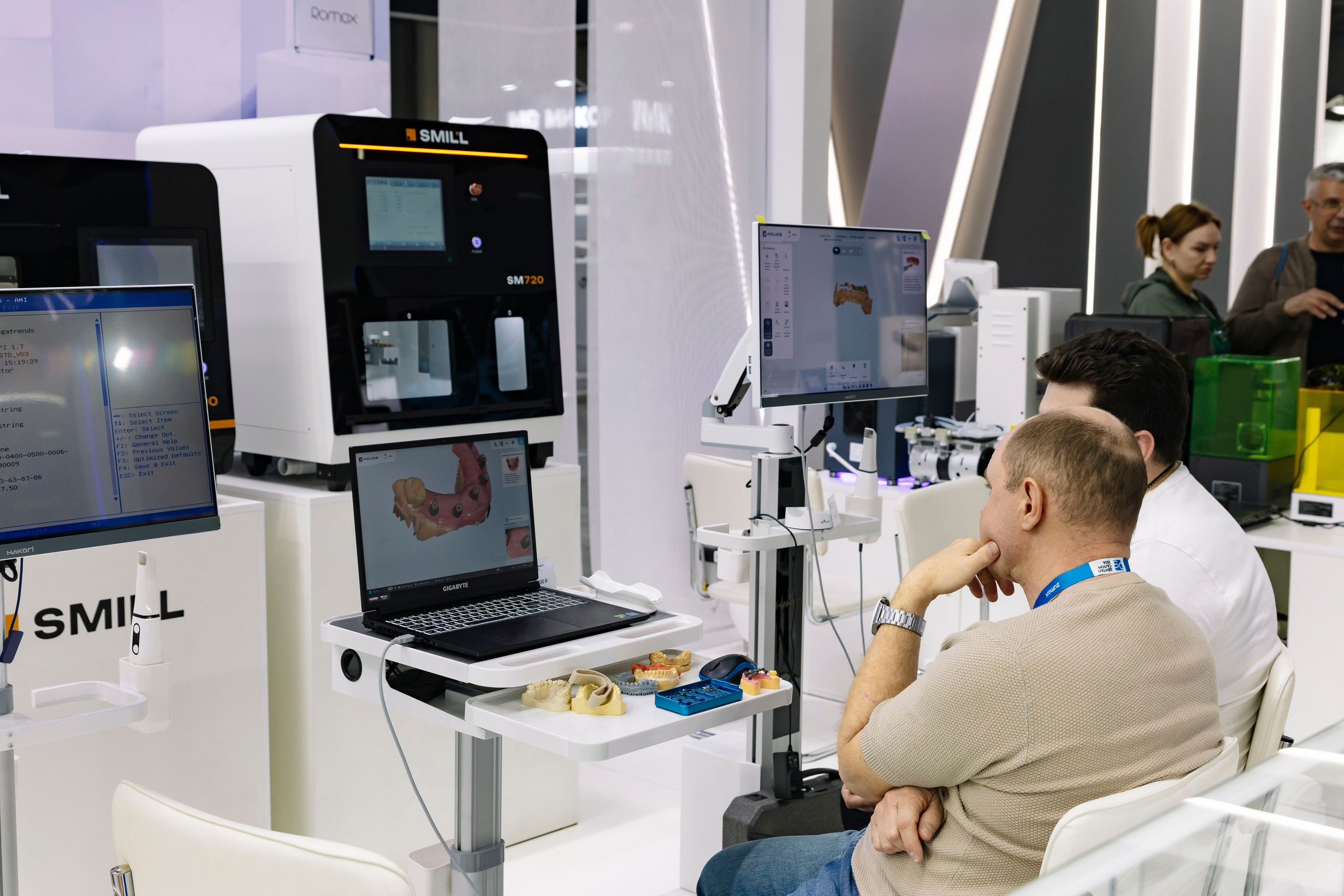 Стоматологическая выставка Dental Salon 2026. Профессиональный фотограф в Москве | Заказать фотосессию и съемку