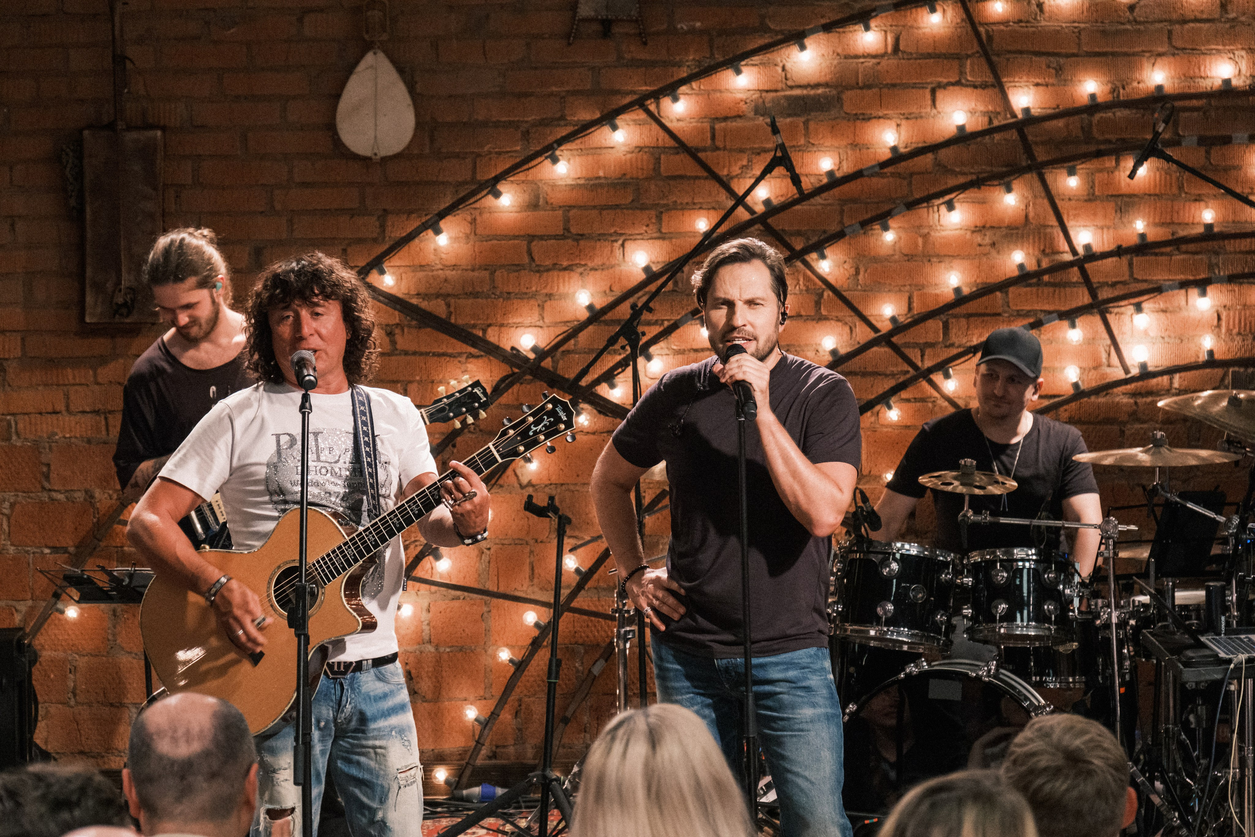 Квартирник у Маргулиса. Александр Ревва (Артур Пирожков). Профессиональный фотограф в Москве и МО Денис Кулешов