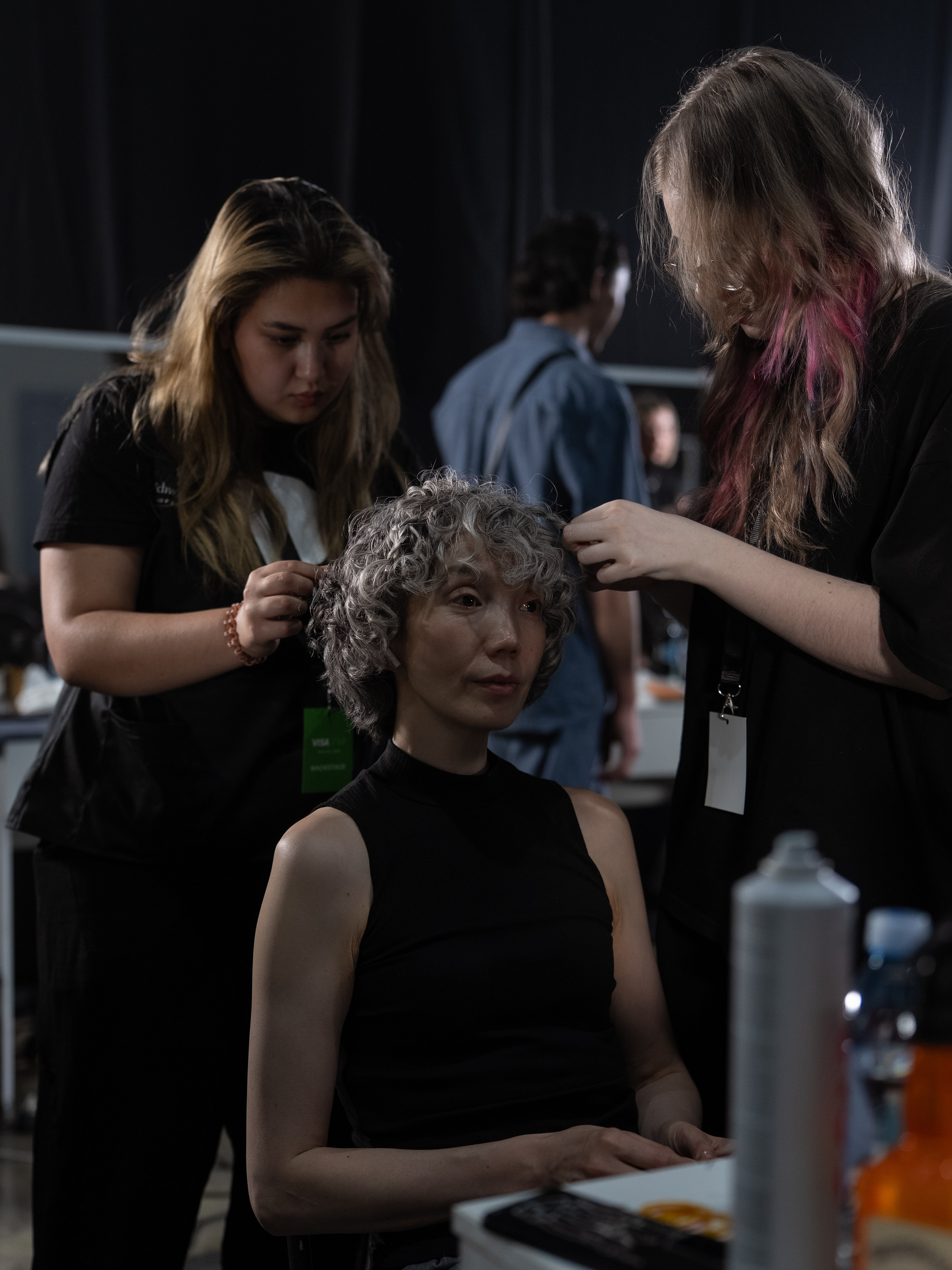 Visa Fashion Week Pre-Fall 2026 April BackStage Day 1. Сайт Алматинского НЮ АРТ, будуар и фэшн фотографа Дениса Карпенко