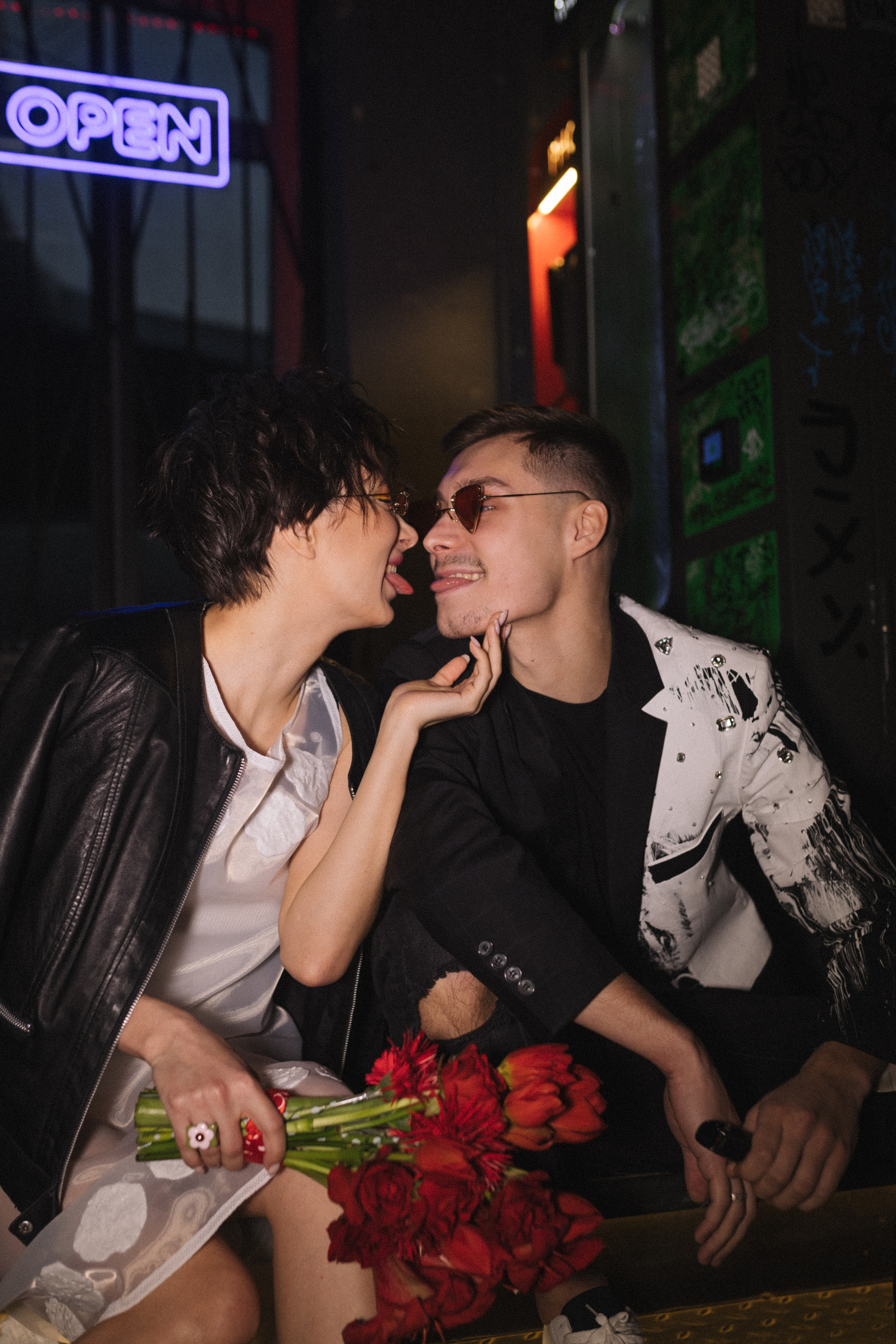 NEON WEDDING. Свадебный фотограф в Ижевске Диля Ахмадишина