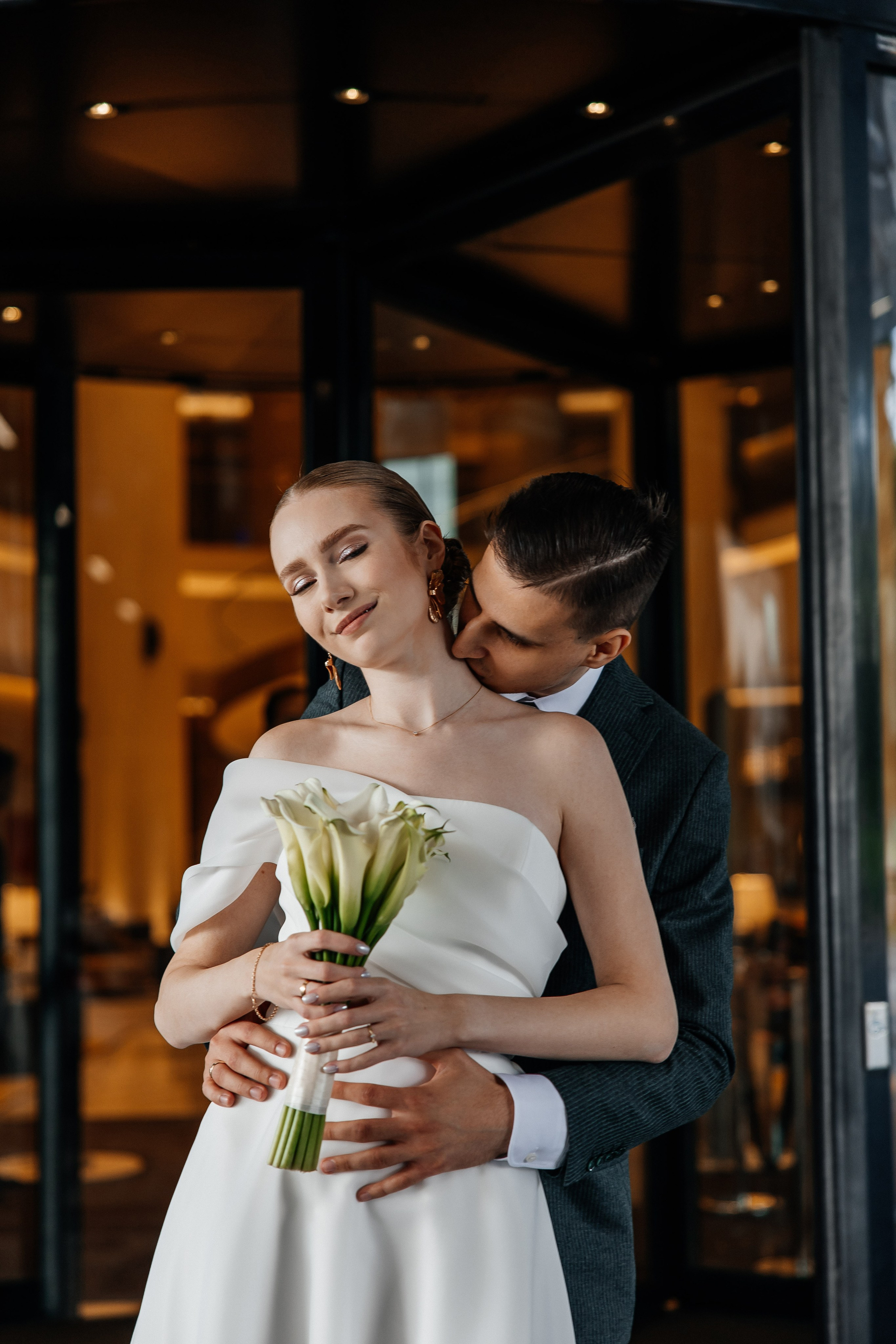 Фотограф на свадьбу для двоих. Фотограф, видеограф на свадьбу в Москве Никита Назаров