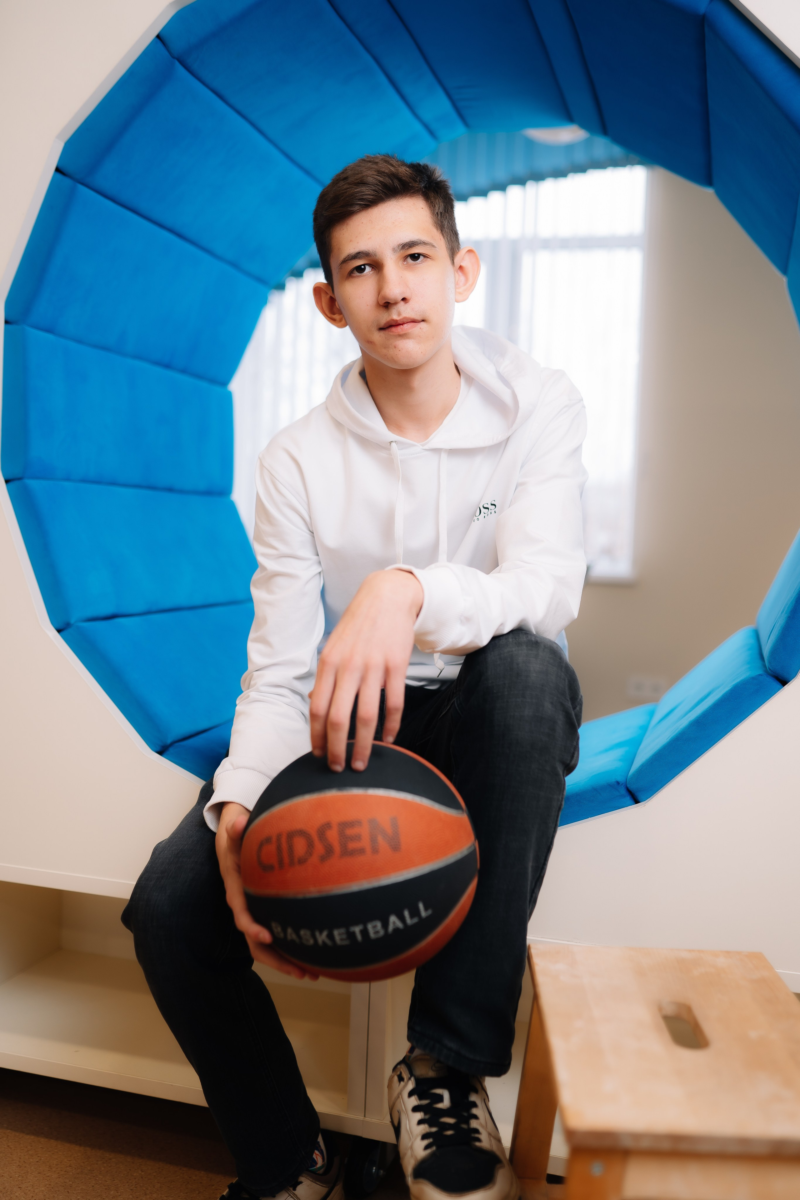 9 класс 1 школа. Фотограф Торопец Кристина Абрамова Kanwellia photography