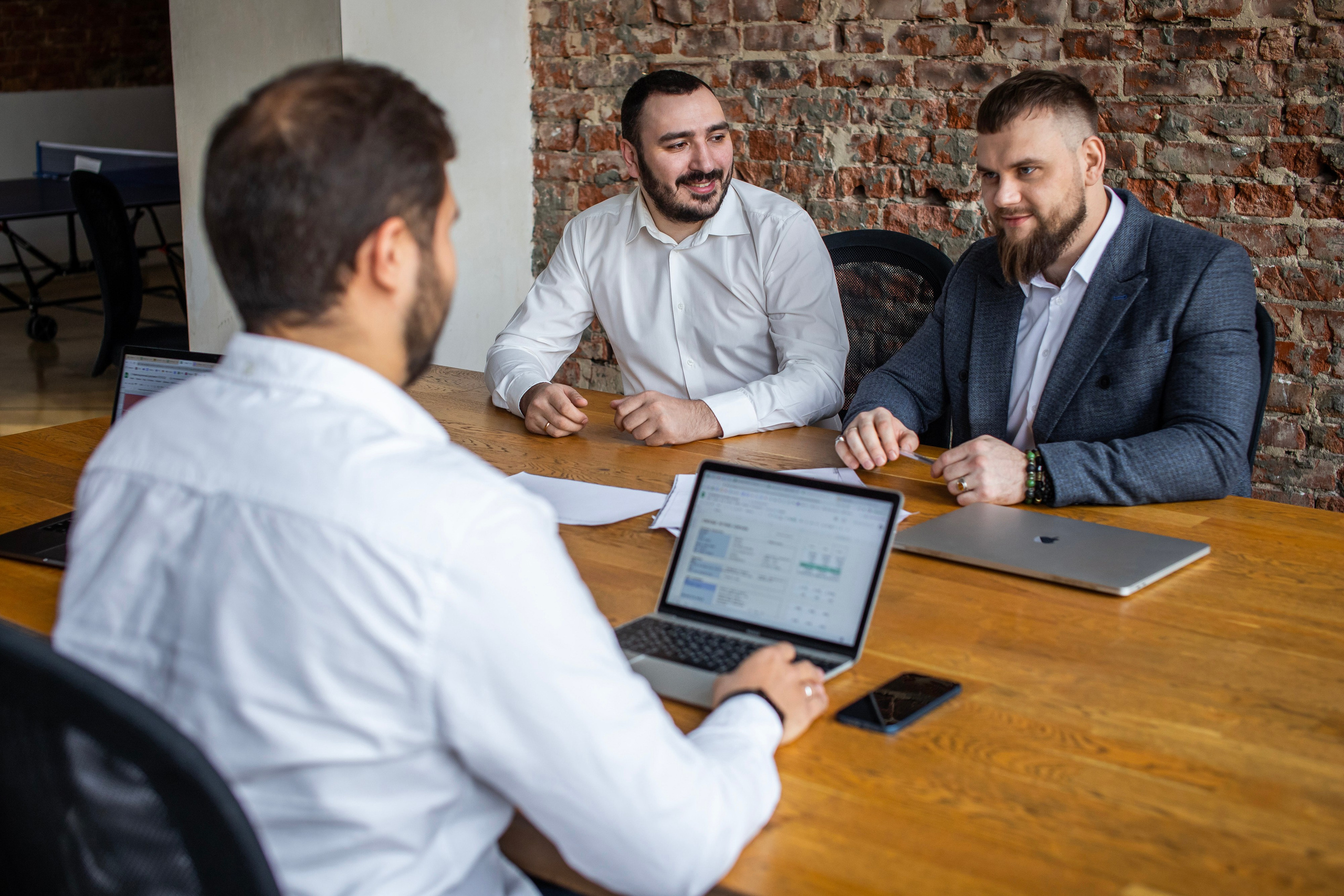 Фотосессия для бизнеса, контент для соцсетей, фото сотрудников. Свадебная, репортажная и бизнес съёмка в Ростове-на-Дону