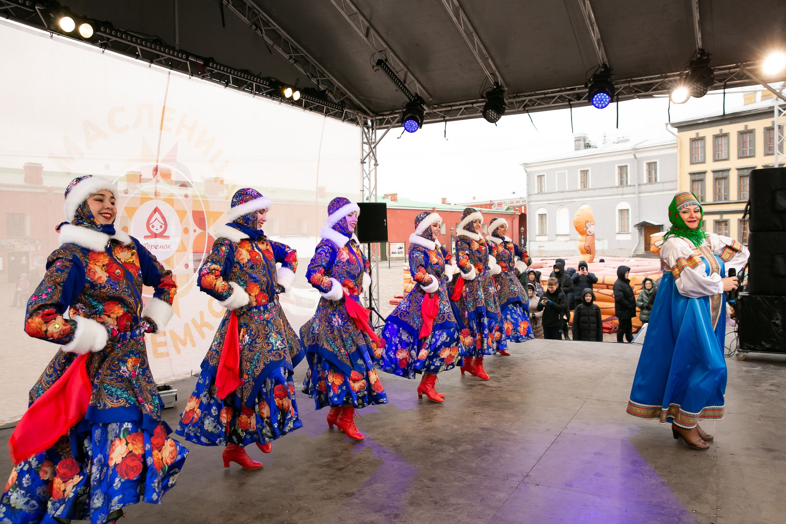Масленица 2024 Петропавловская крепость. Семейный и портретный фотограф в Санкт-Петербурге Ольга Станкова