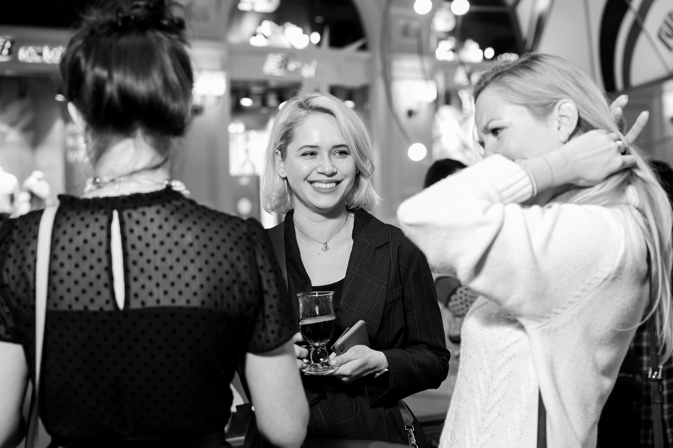 Клиентский день | Магазин женской одежды «Hanro». Репортажный фотограф Семён Борисов | Москва