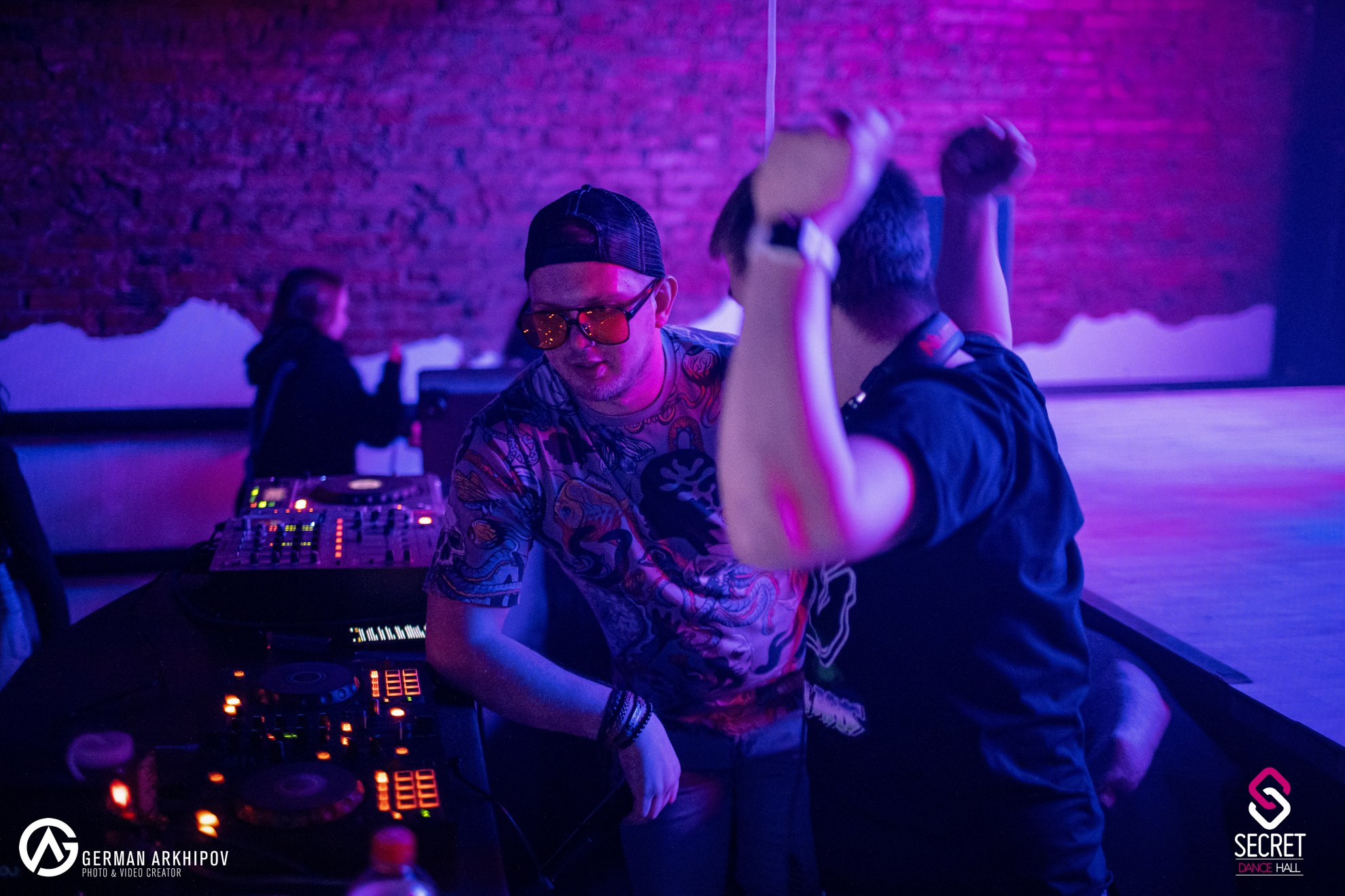 #don"t_stop_dancing — Secret Dance Hall